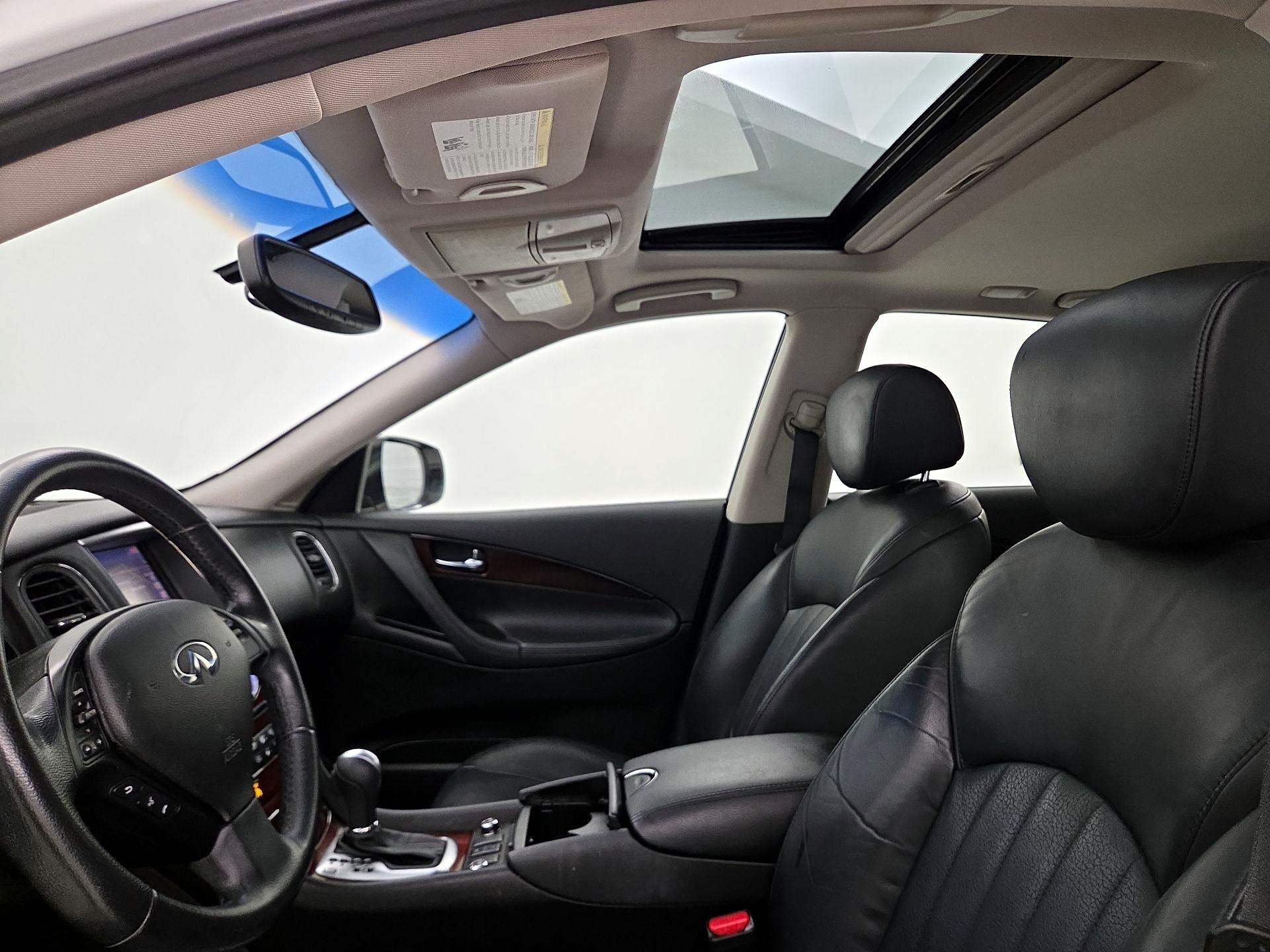 Thumbnail: 2016 INFINITI QX50 - 20