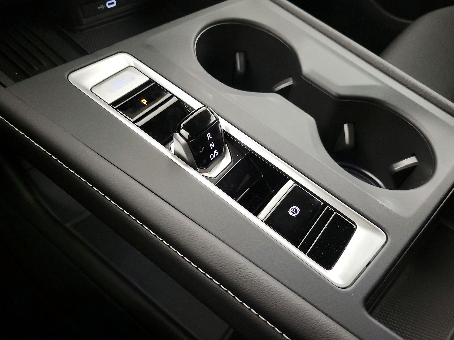 Thumbnail: 2026 Volkswagen Atlas - 17