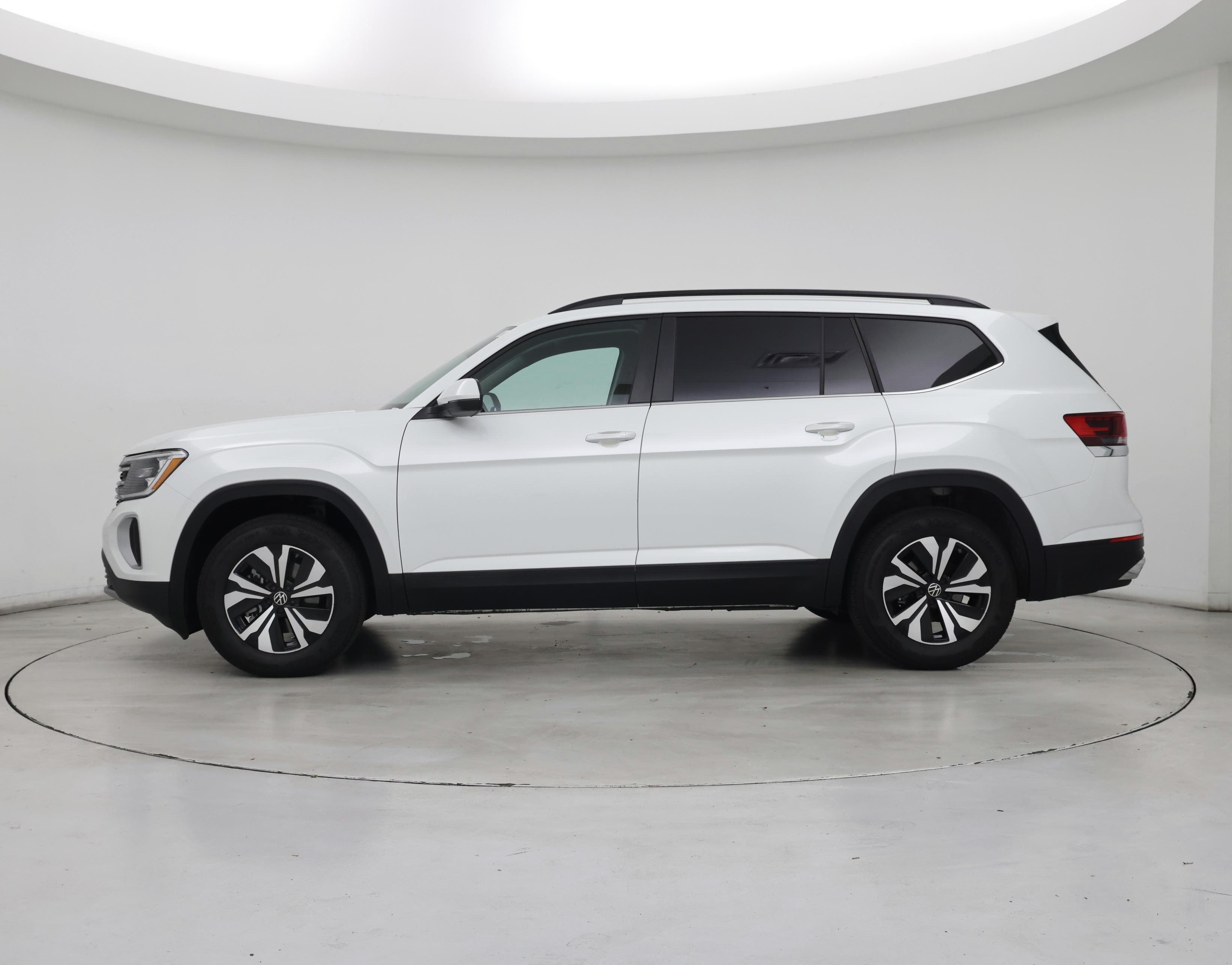 Thumbnail: 2026 Volkswagen Atlas - 3