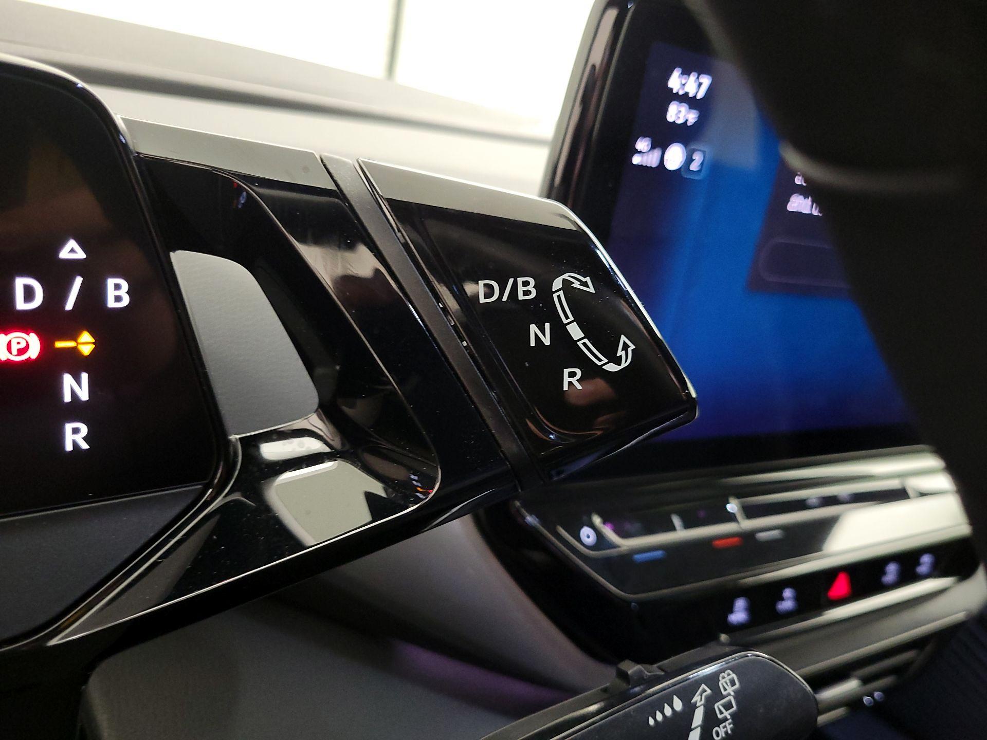 Thumbnail: 2023 Volkswagen ID.4 - 18