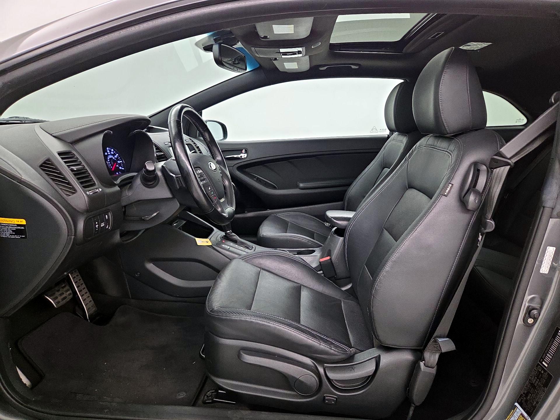 Thumbnail: 2016 Kia Forte - 11