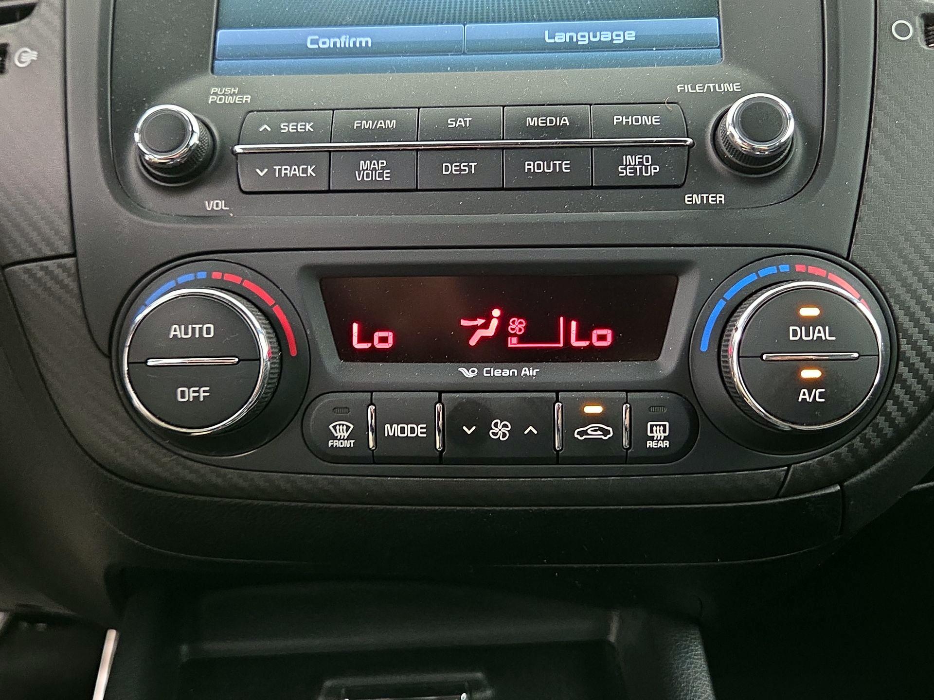 Thumbnail: 2016 Kia Forte - 17