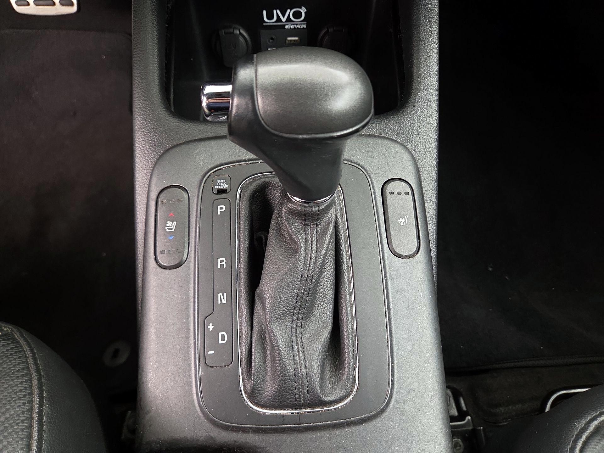Thumbnail: 2016 Kia Forte - 18