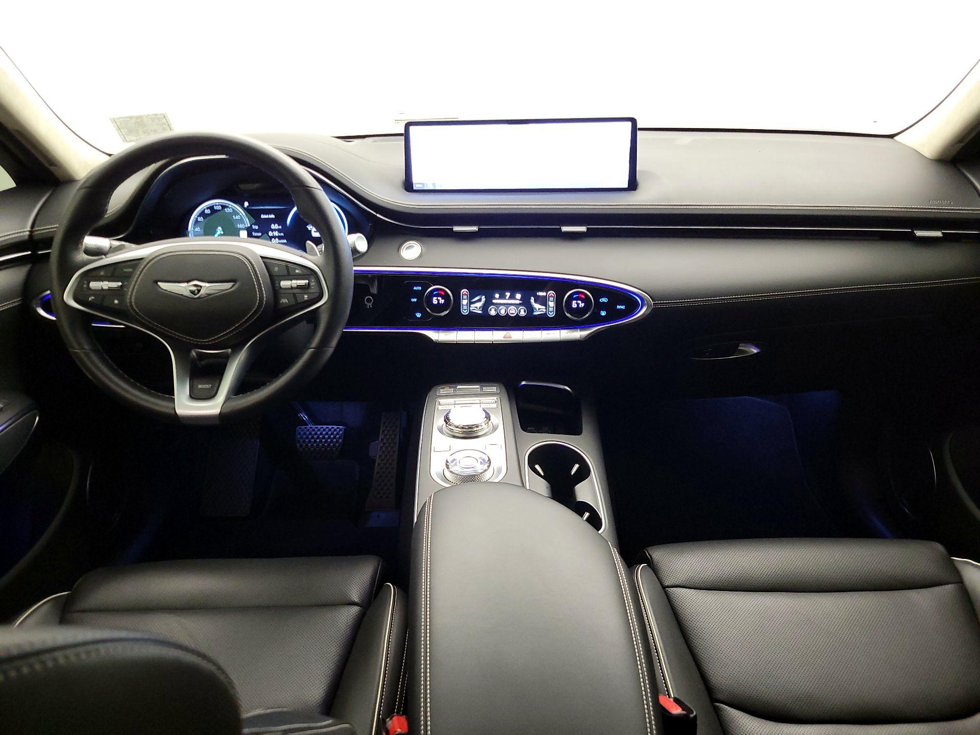 Thumbnail: 2023 Genesis GV70 - 9