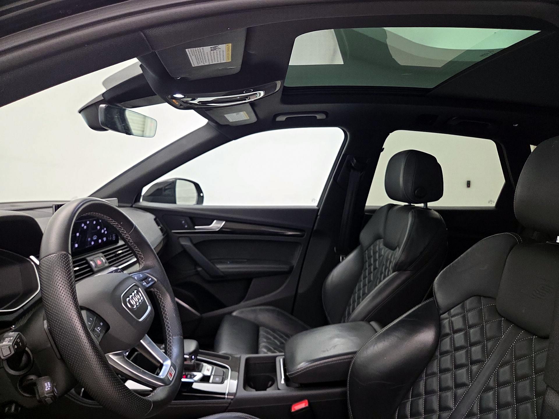 Thumbnail: 2022 Audi SQ5 - 20