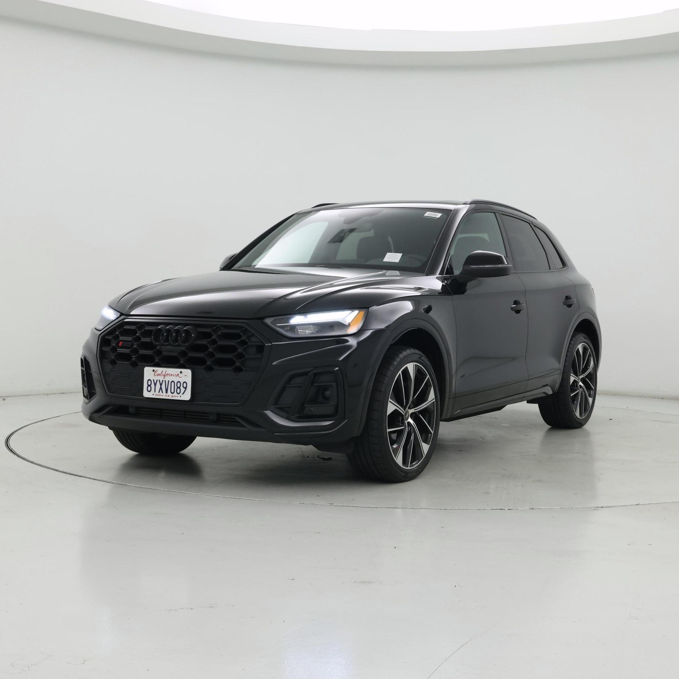 Thumbnail: 2022 Audi SQ5 - 4