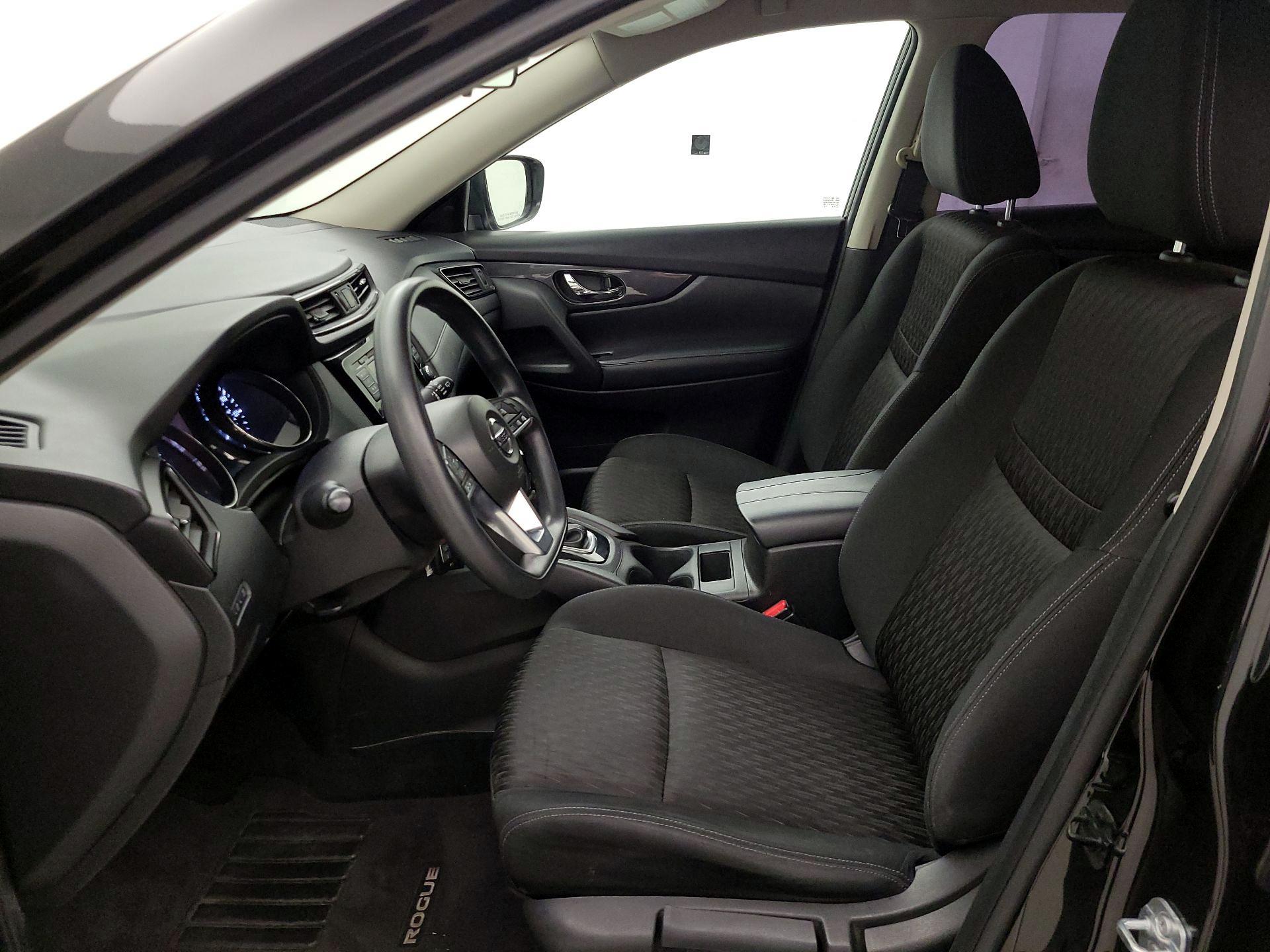 Thumbnail: 2018 Nissan Rogue - 11