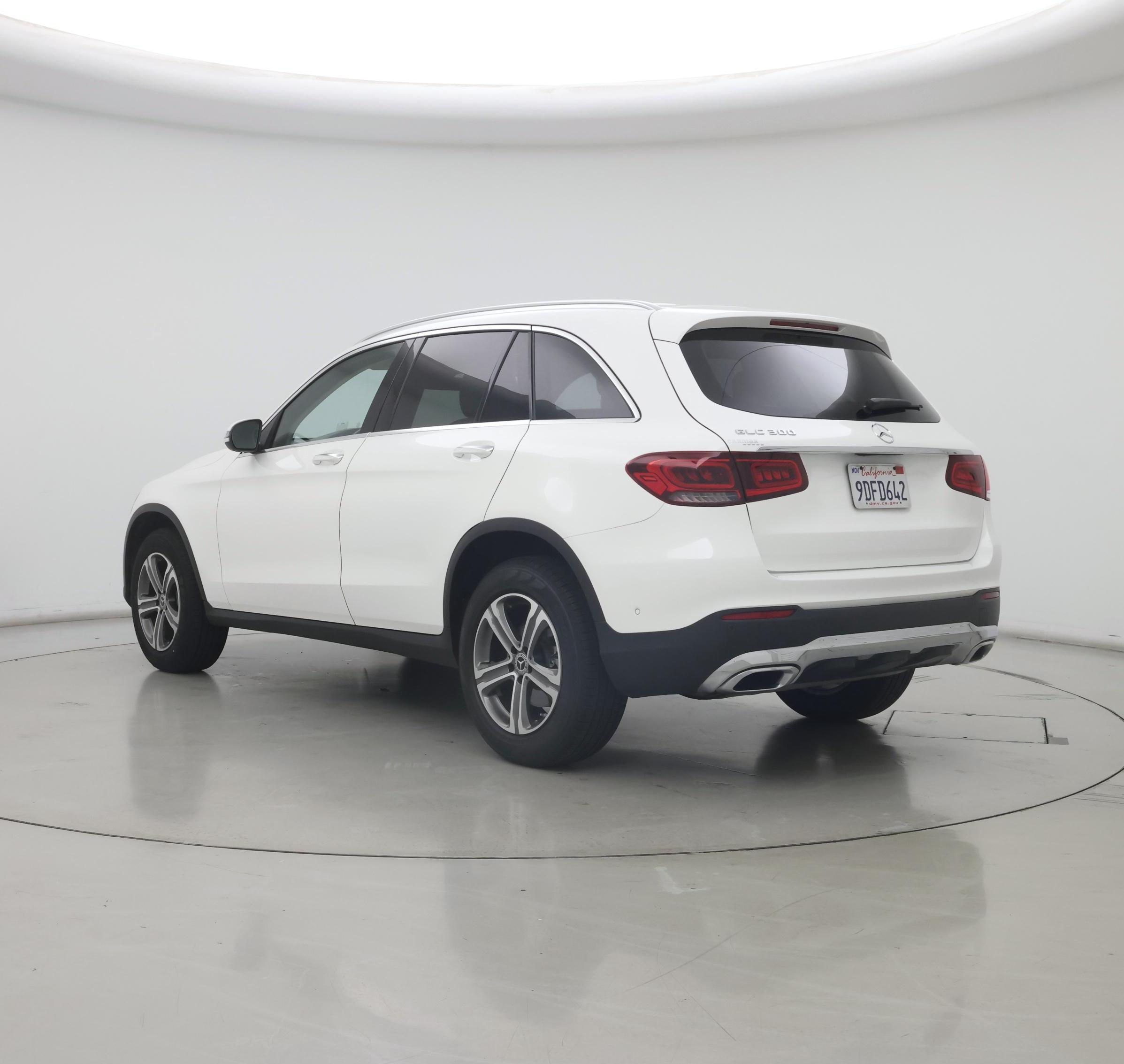 Thumbnail: 2022 Mercedes-Benz GLC - 2
