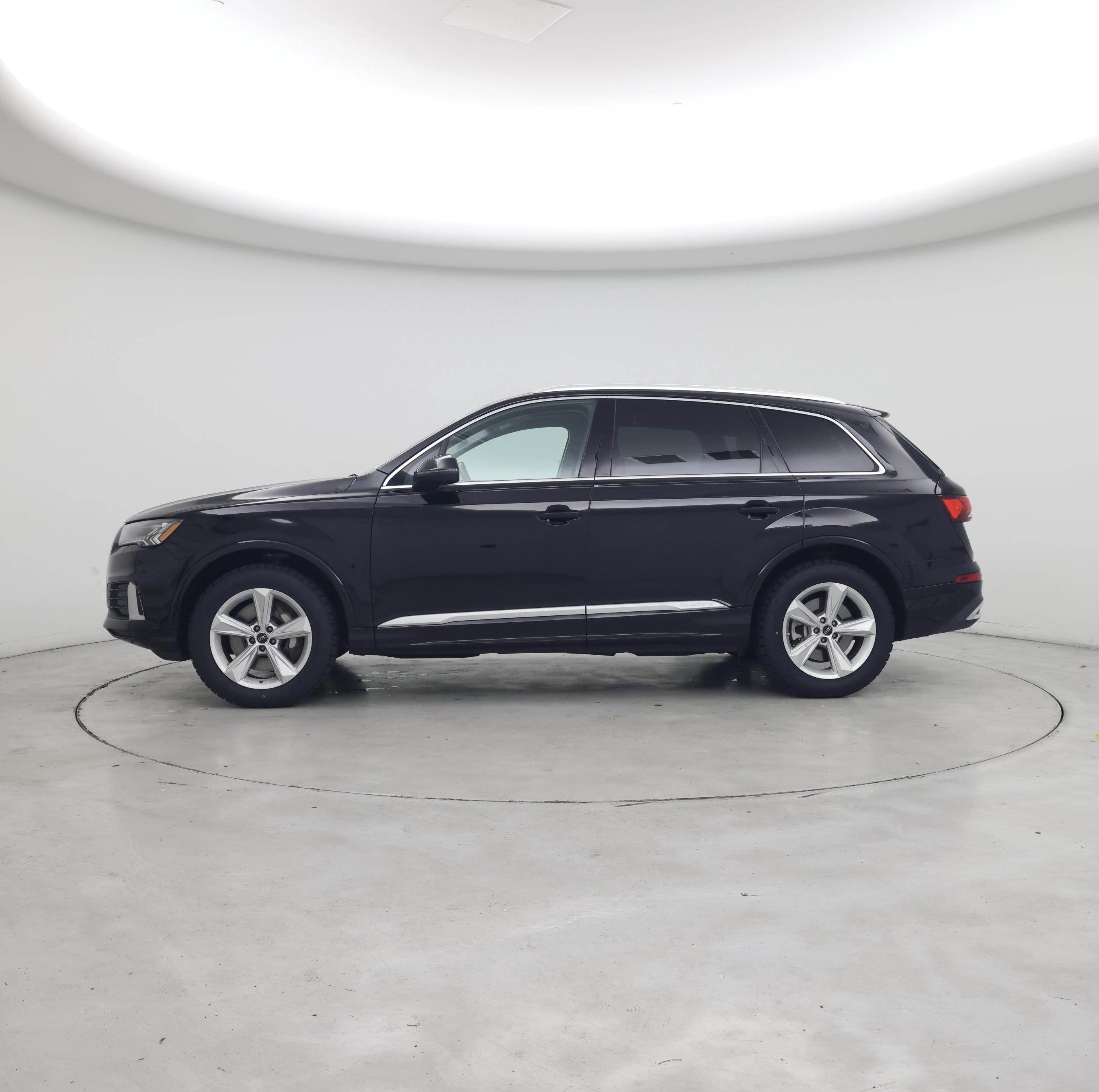 Thumbnail: 2024 Audi Q7 - 3
