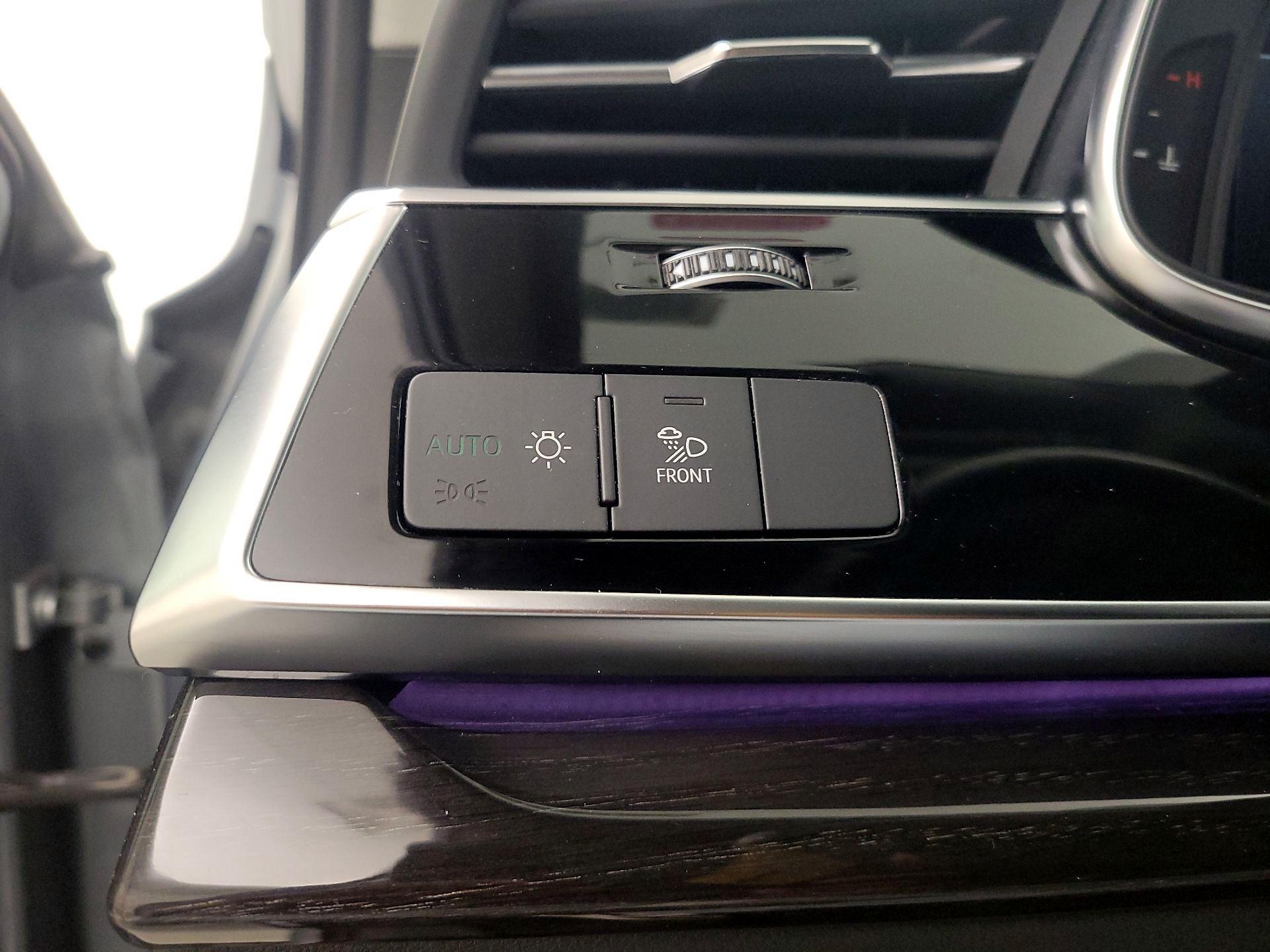 Thumbnail: 2024 Audi Q7 - 13