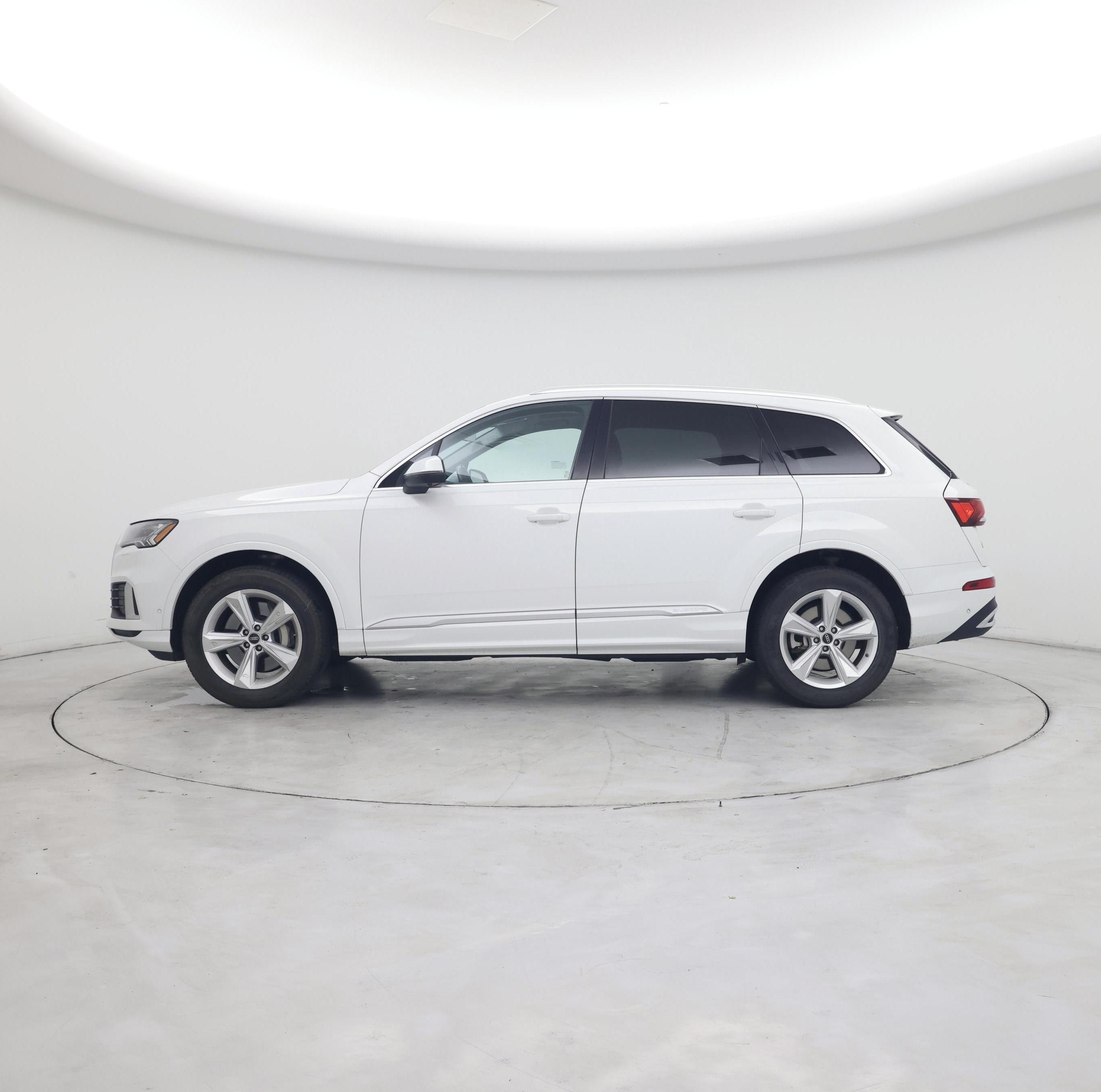 Thumbnail: 2024 Audi Q7 - 3