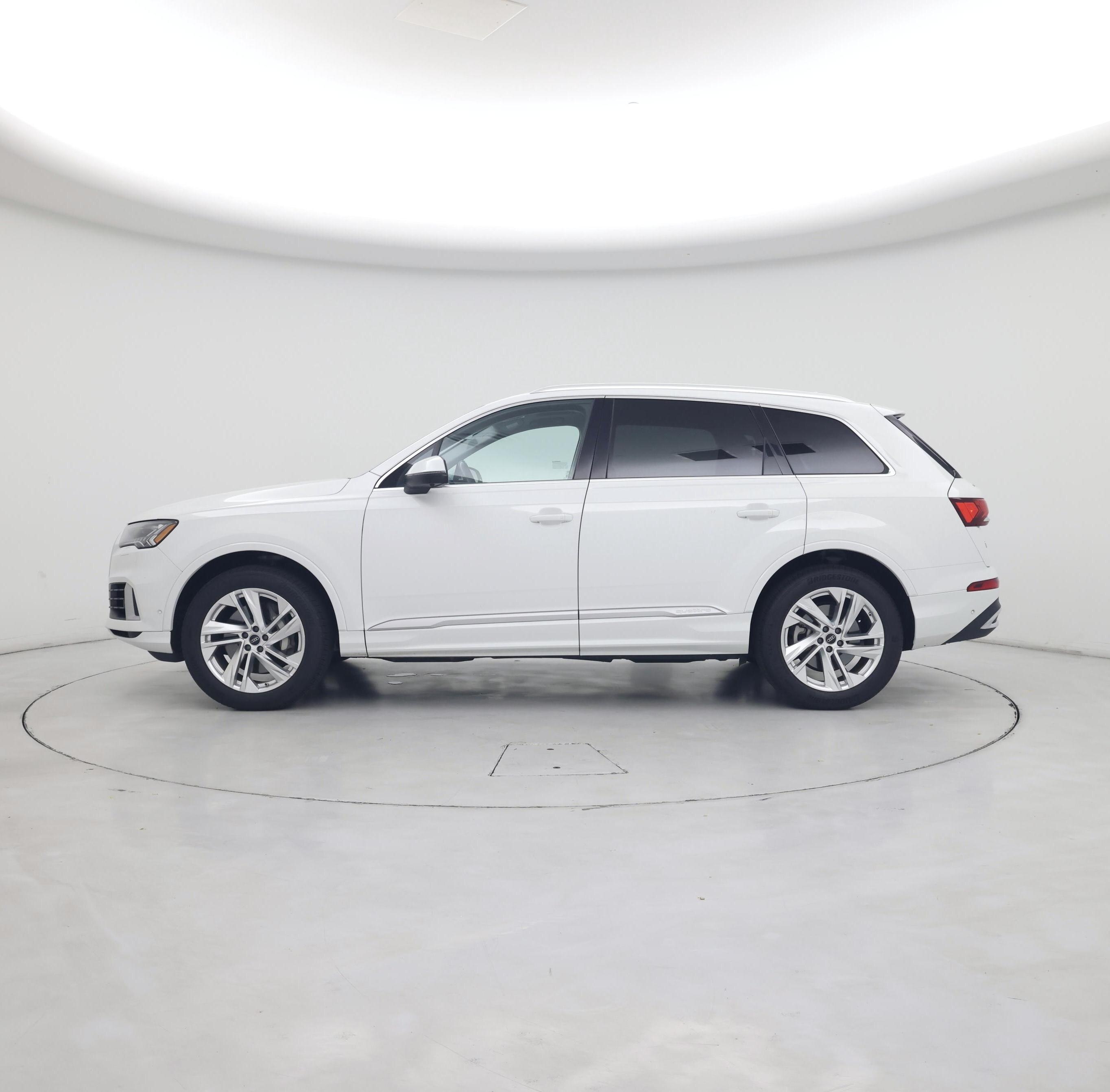 Thumbnail: 2024 Audi Q7 - 3