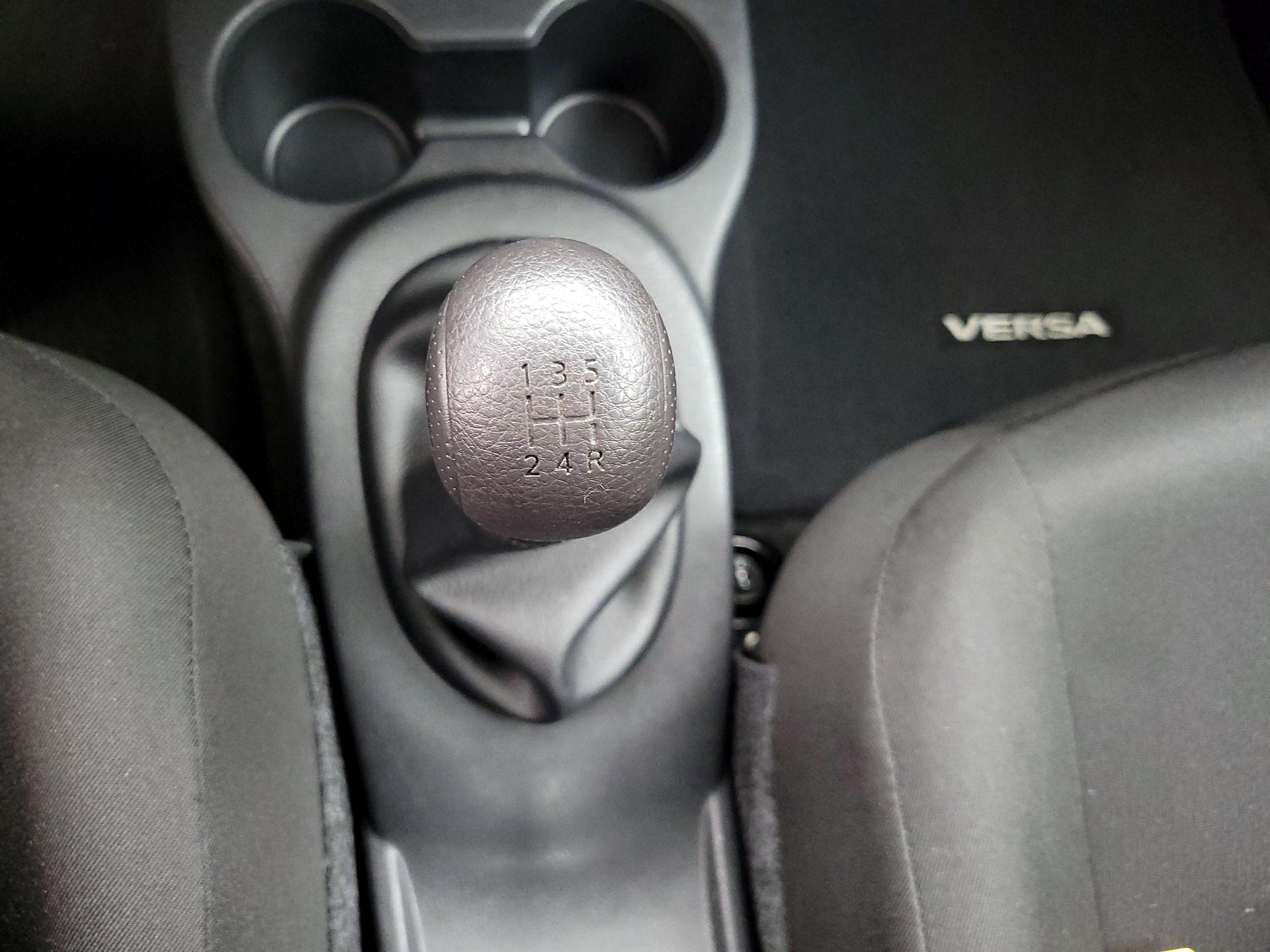 Thumbnail: 2017 Nissan Versa - 16