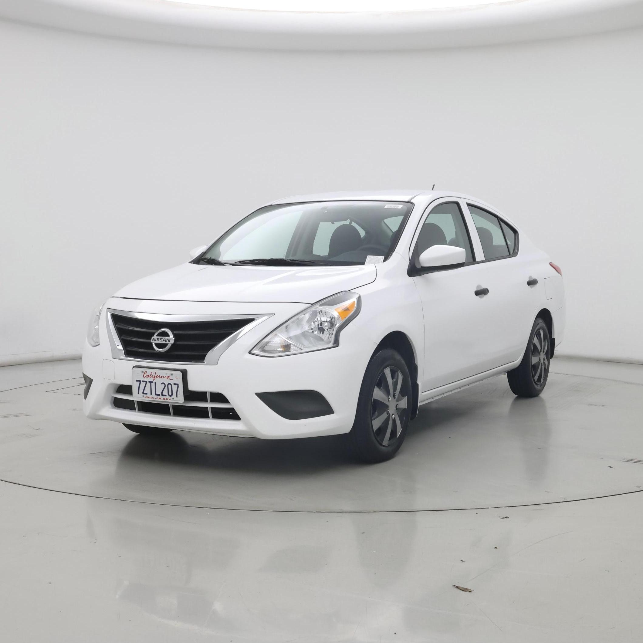 Thumbnail: 2017 Nissan Versa - 4