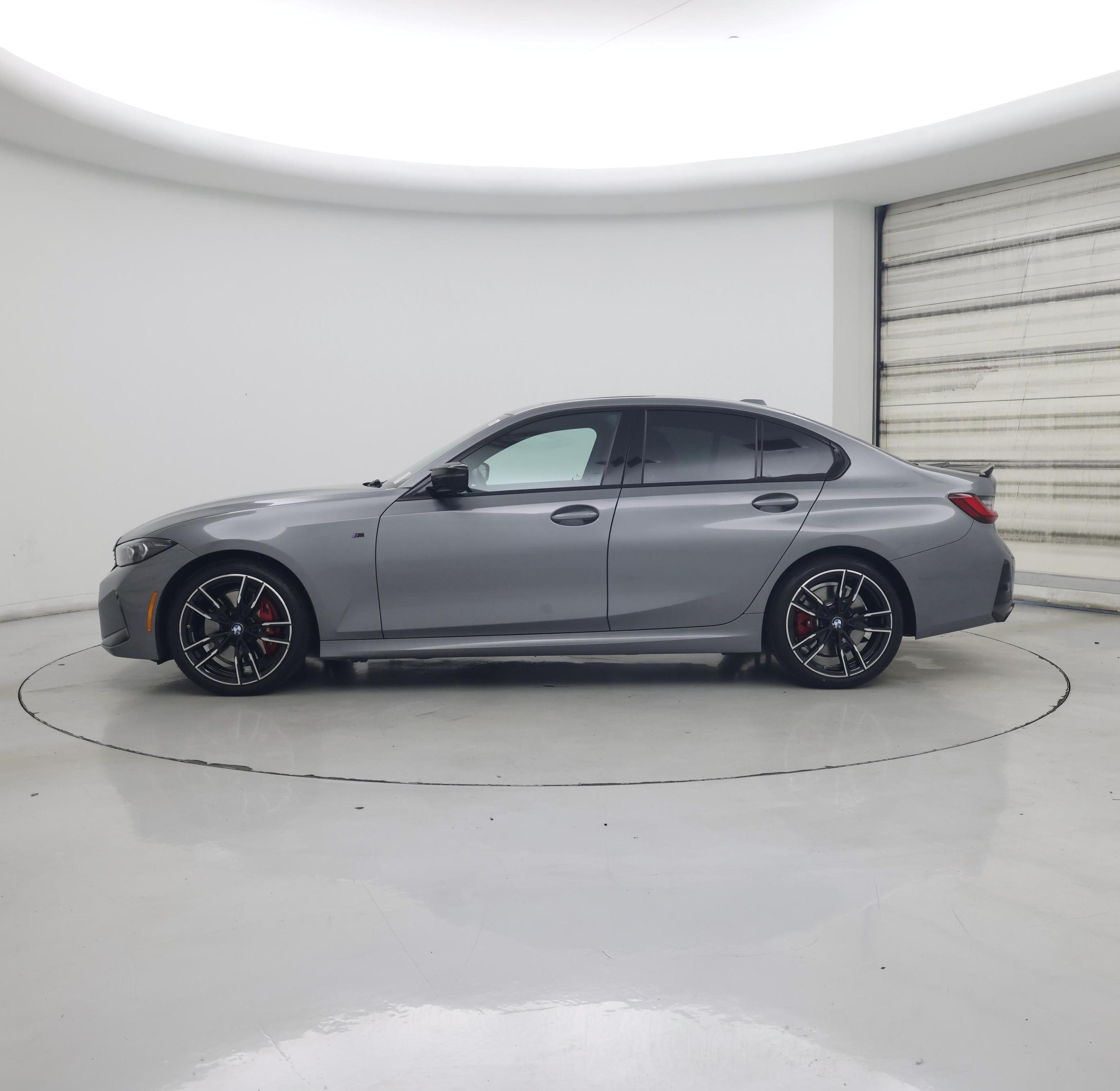 Thumbnail: 2024 BMW 3 Series - 3