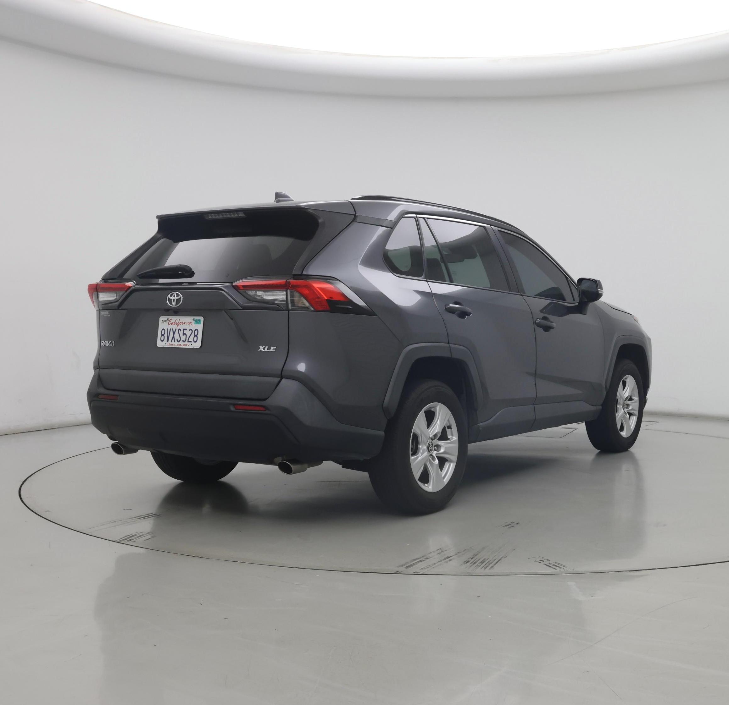 Thumbnail: 2021 Toyota RAV4 - 8
