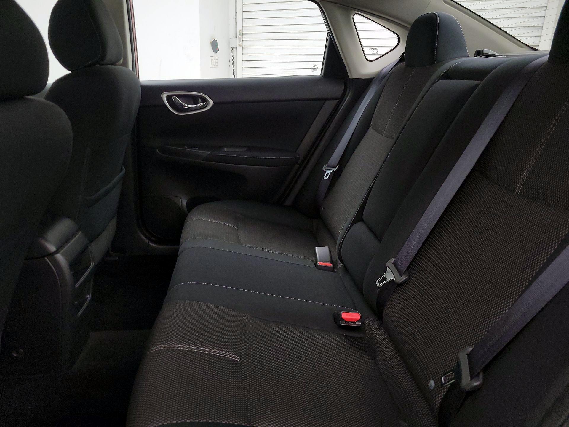 Thumbnail: 2014 Nissan Sentra - 17