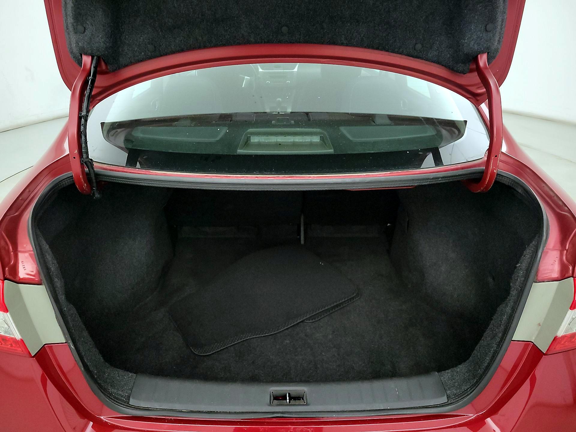 Thumbnail: 2014 Nissan Sentra - 18