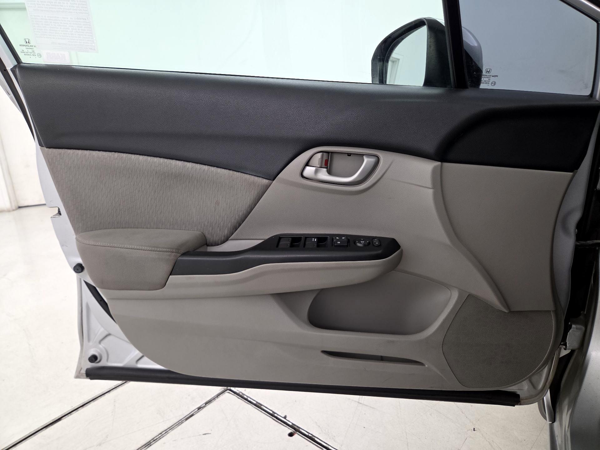 Thumbnail: 2015 Honda Civic - 12