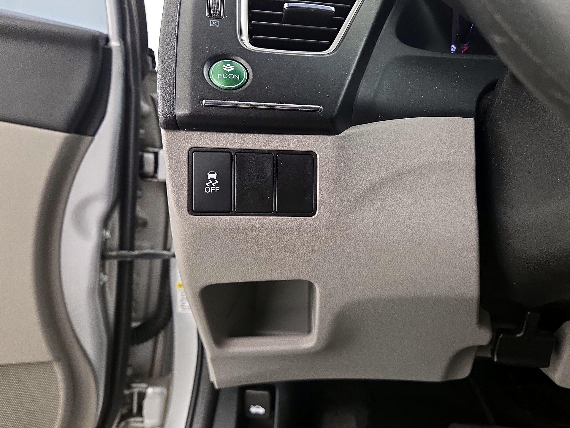 Thumbnail: 2015 Honda Civic - 13