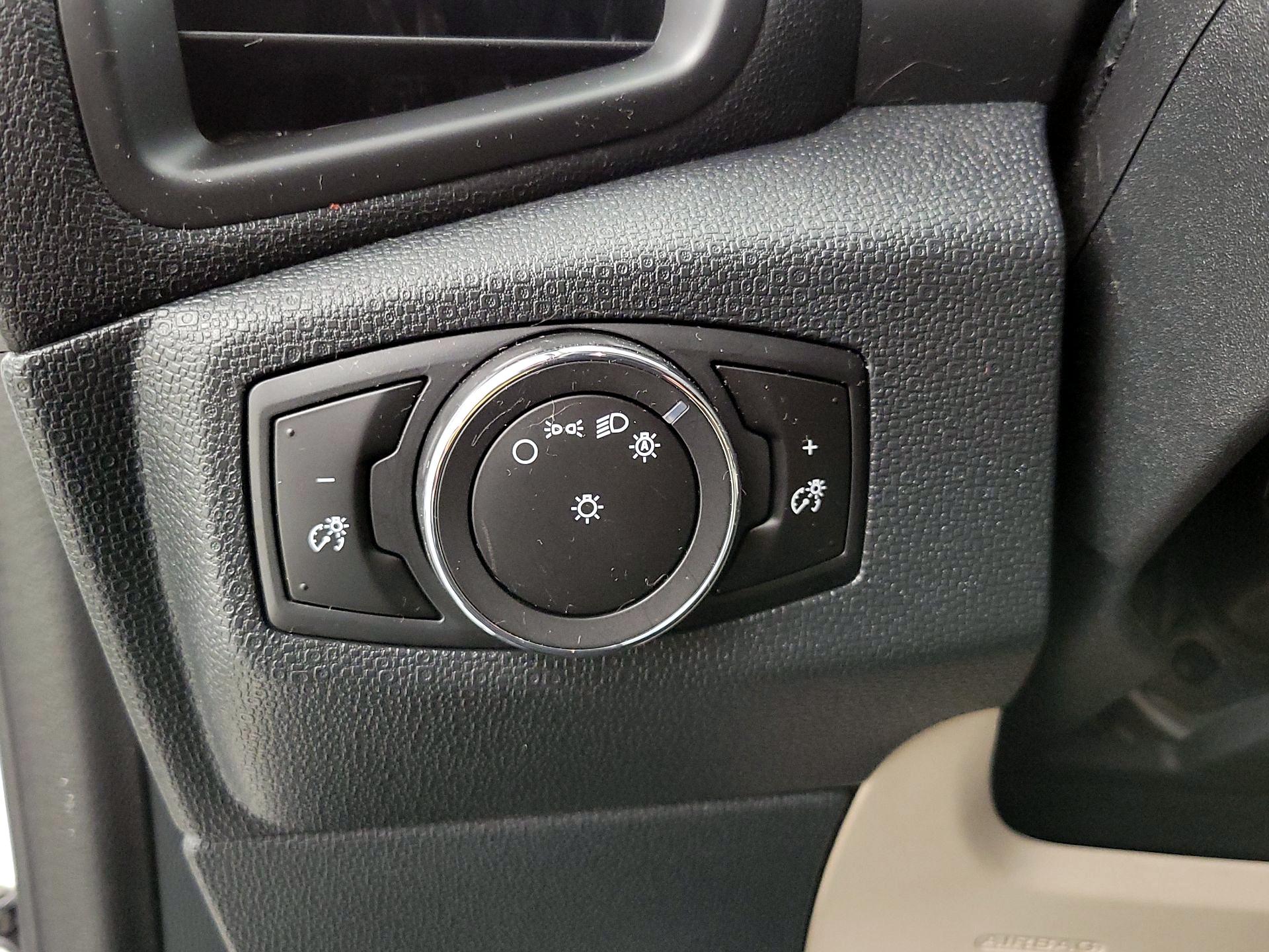 Thumbnail: 2018 Ford EcoSport - 13