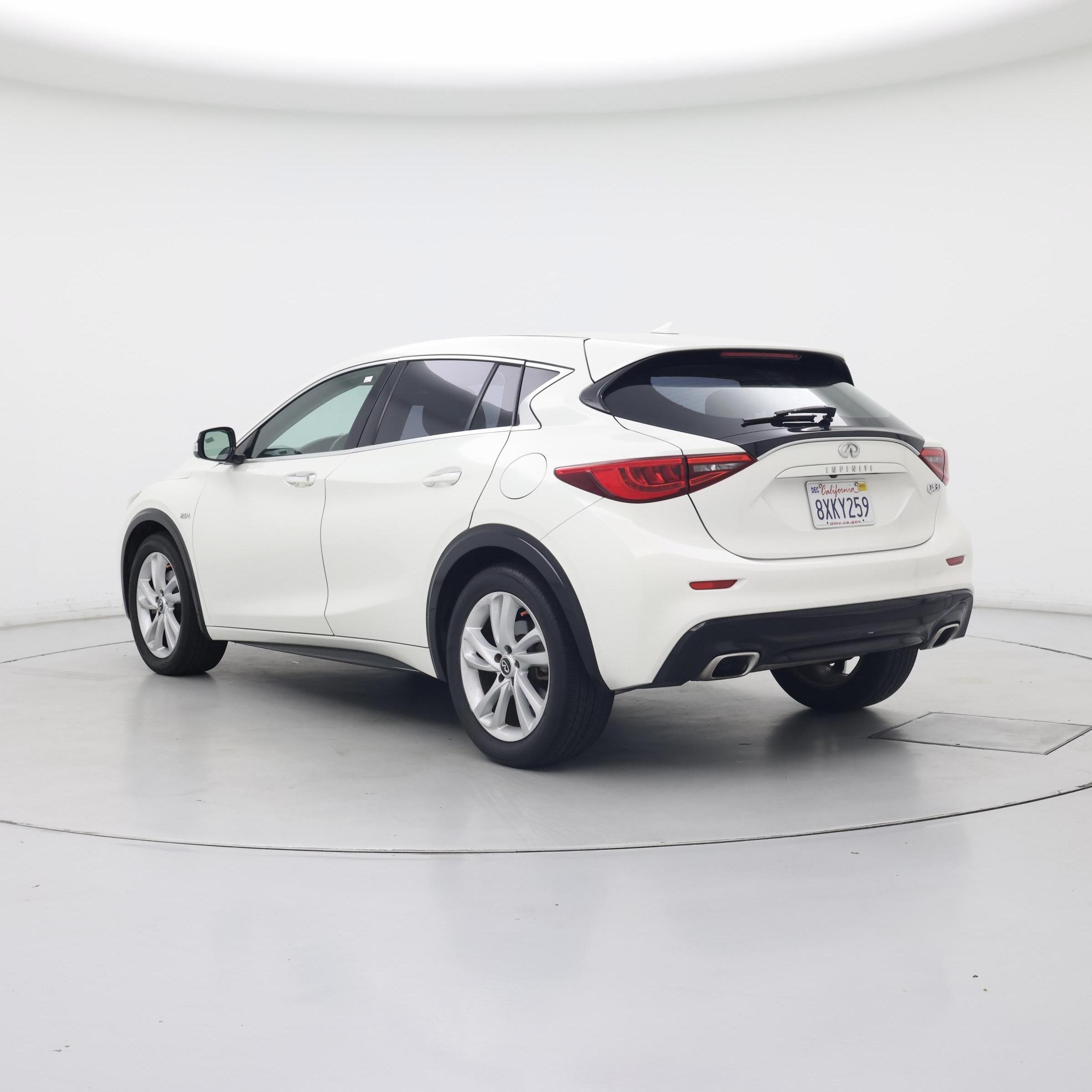 Thumbnail: 2018 INFINITI QX30 - 2