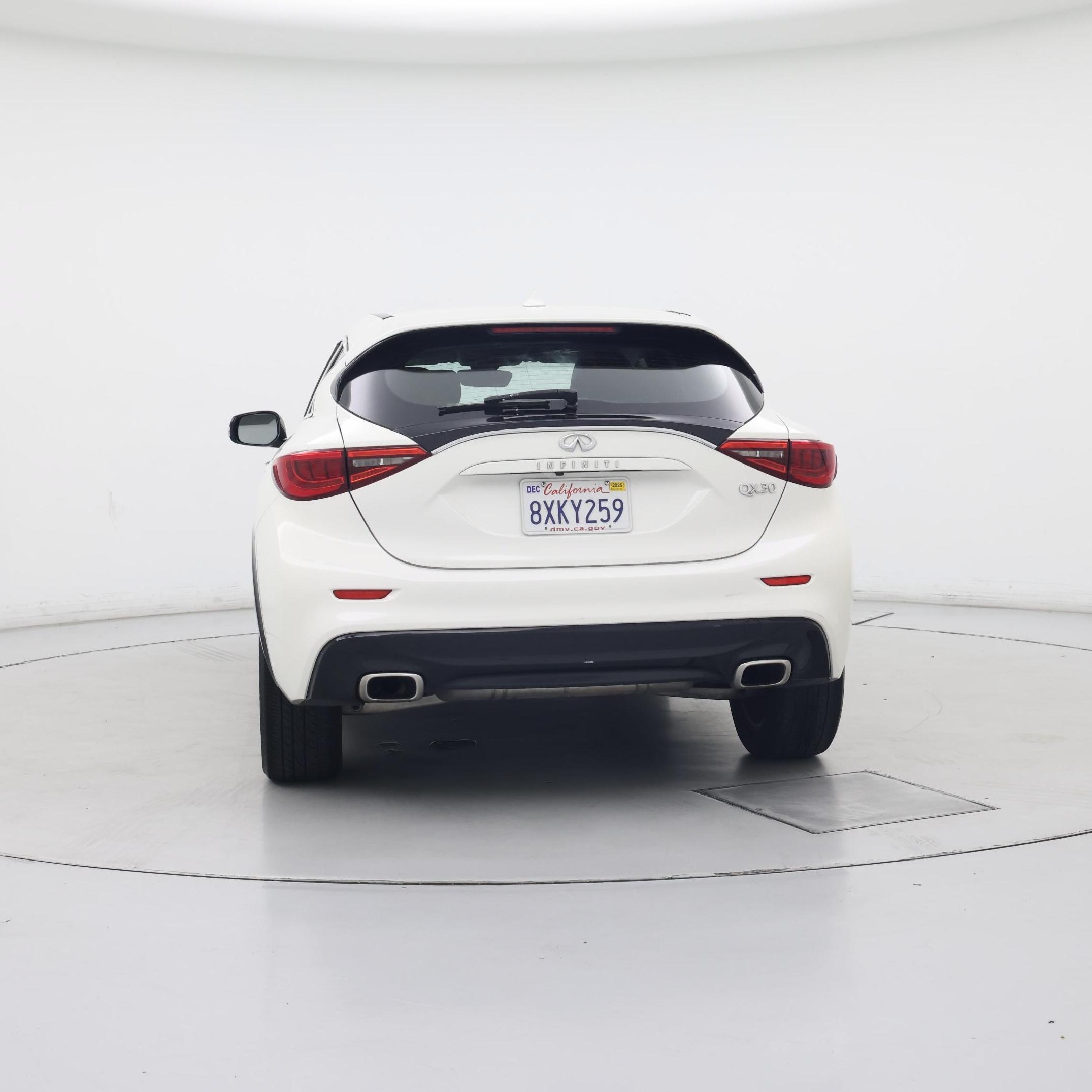 Thumbnail: 2018 INFINITI QX30 - 6