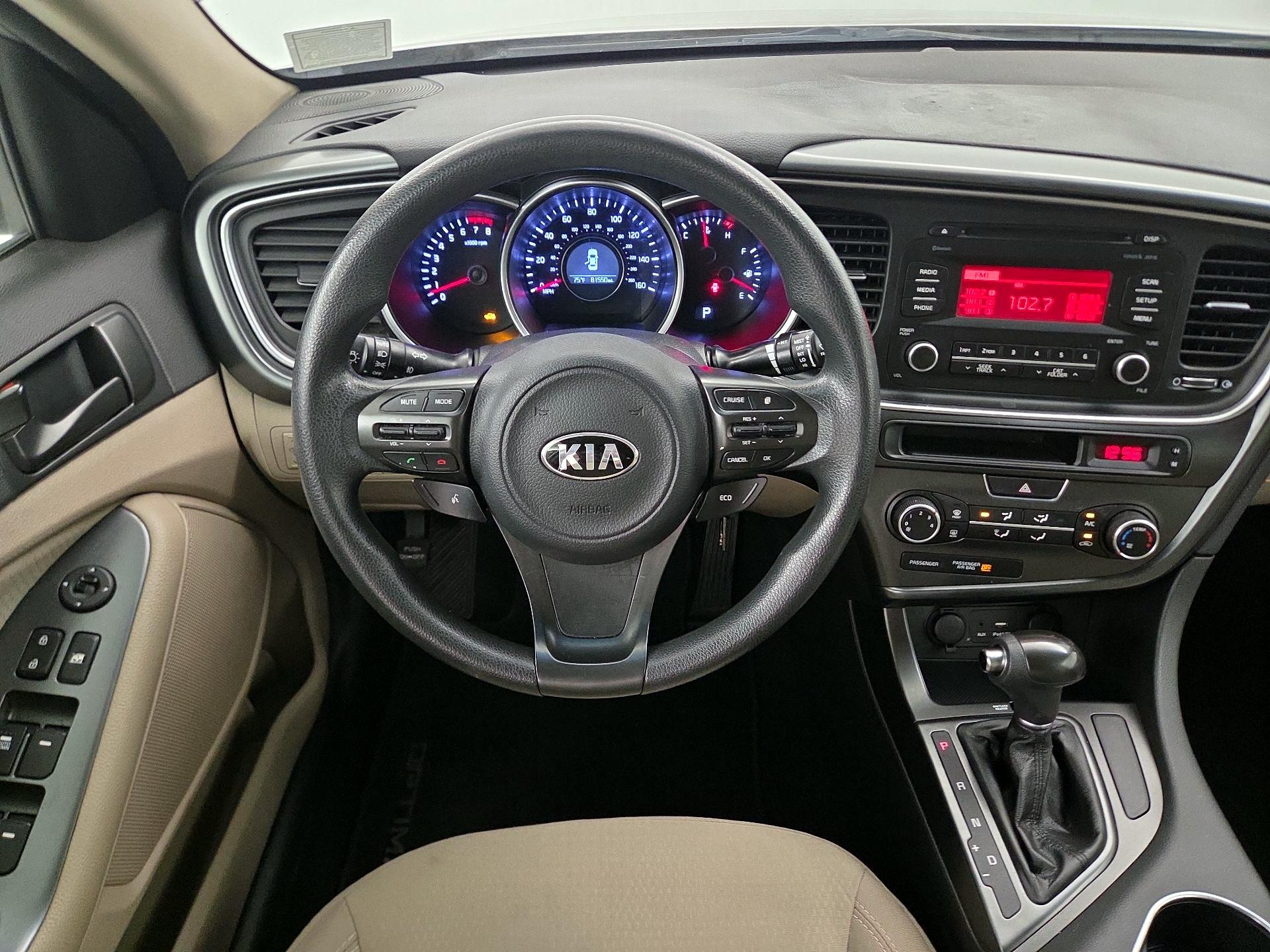 Thumbnail: 2015 Kia Optima - 10