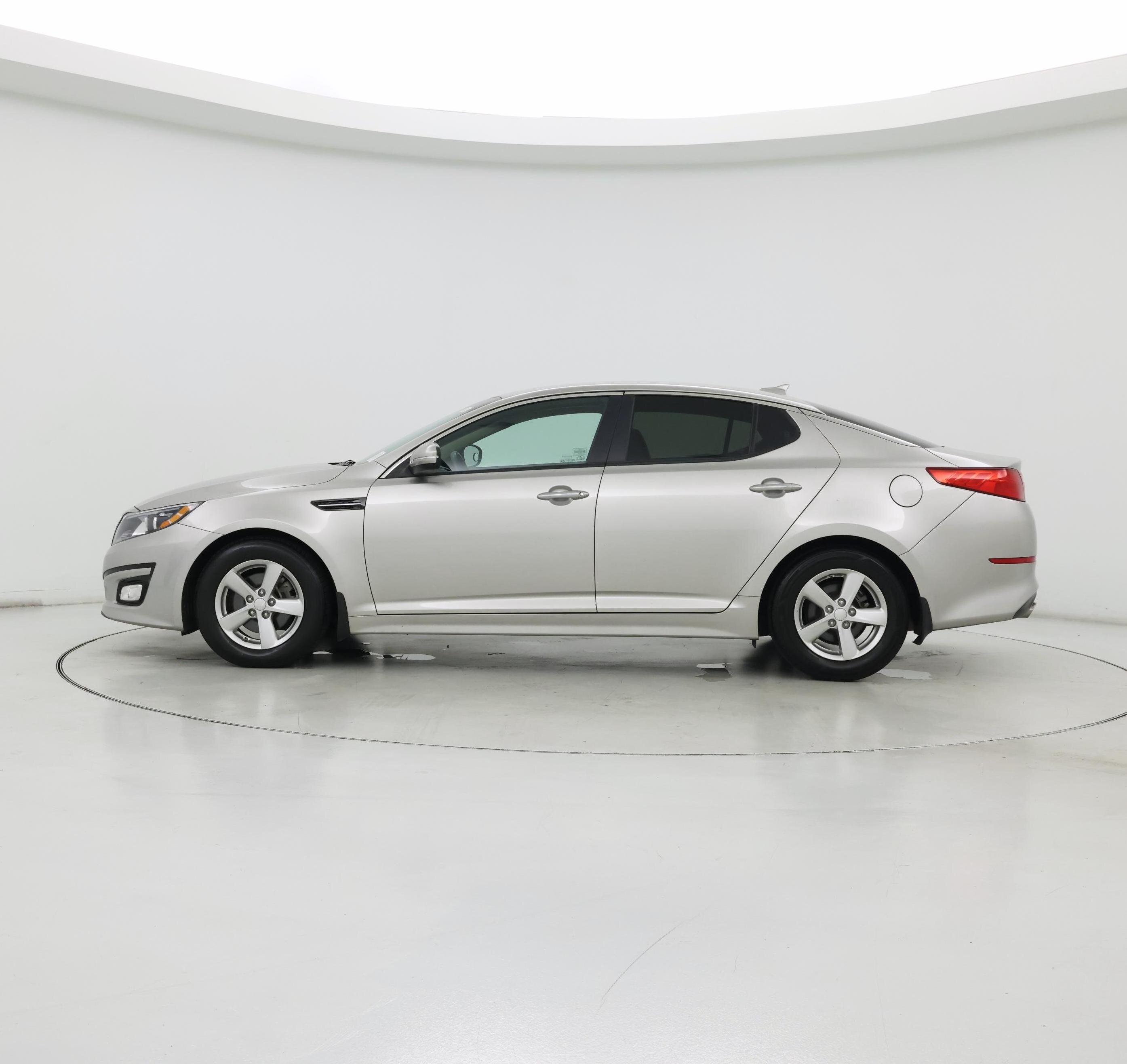 Thumbnail: 2015 Kia Optima - 3