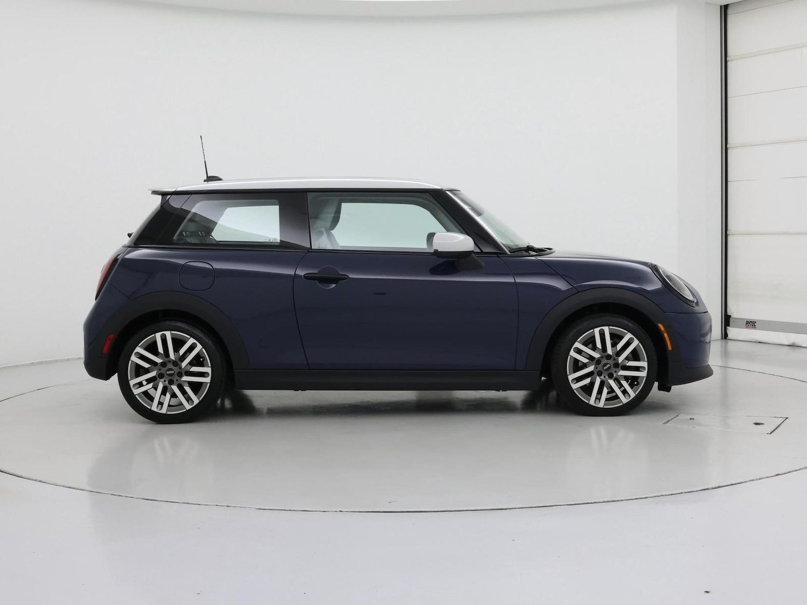 2025 MINI Hardtop 2 Door S - Photo 8