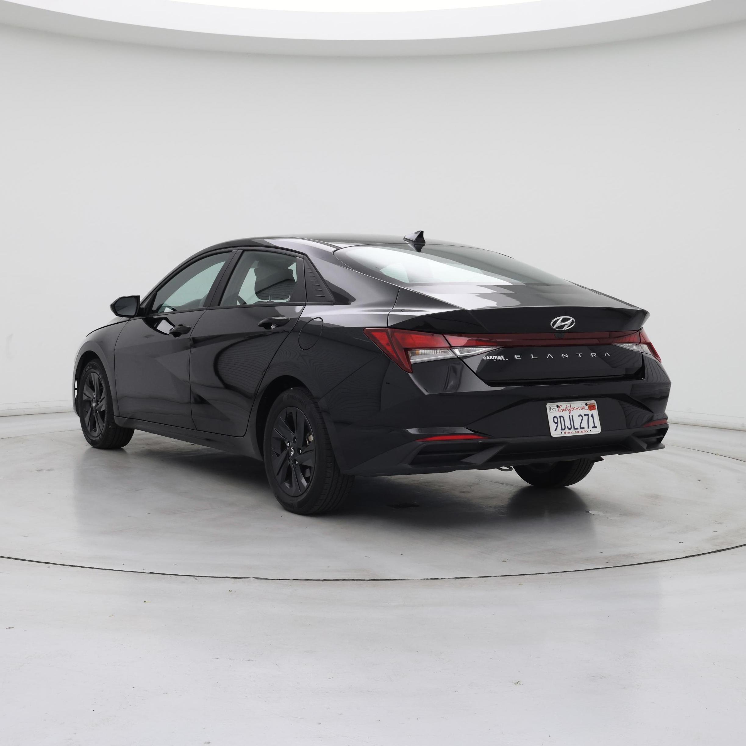 Thumbnail: 2023 Hyundai Elantra - 2