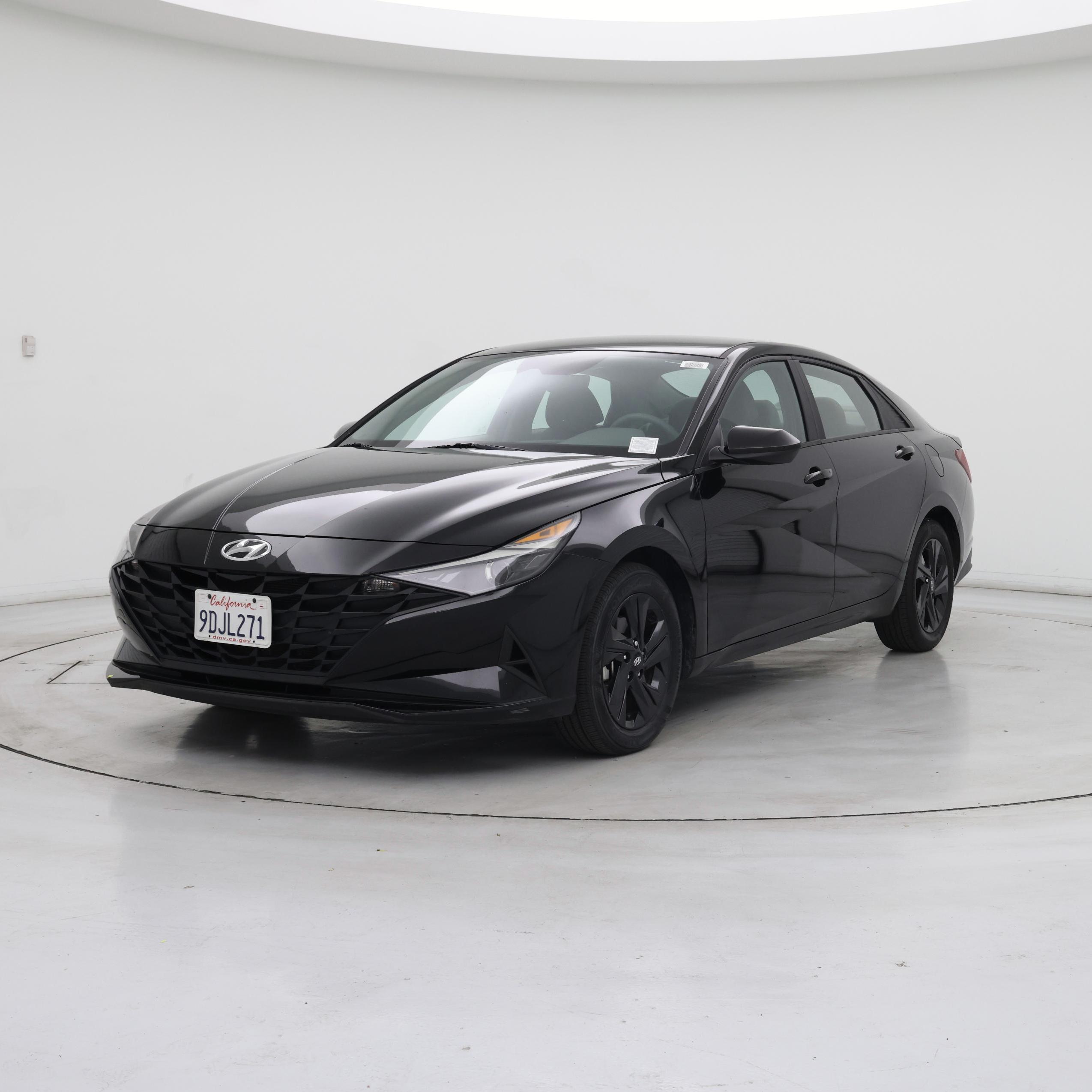 Thumbnail: 2023 Hyundai Elantra - 4