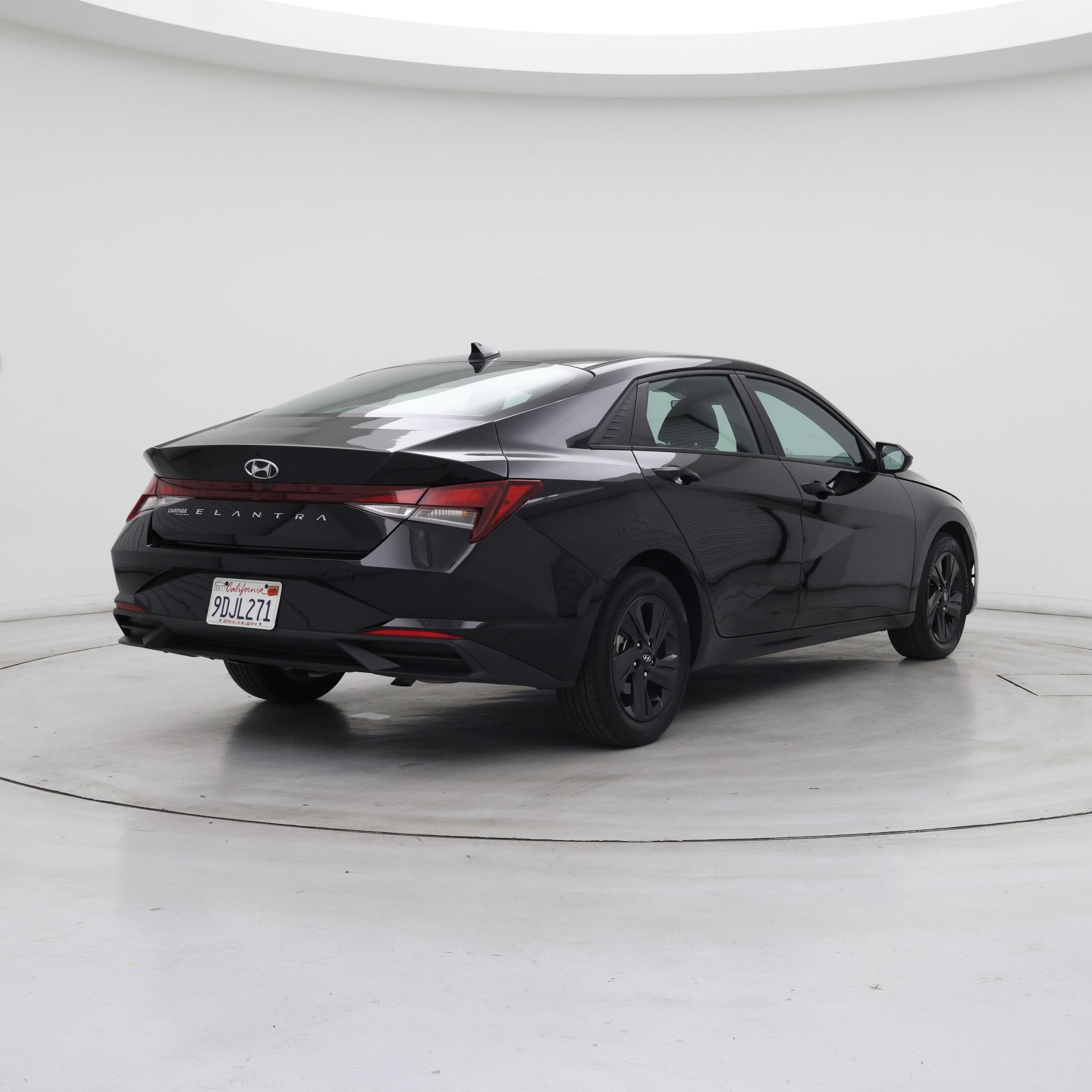 Thumbnail: 2023 Hyundai Elantra - 8