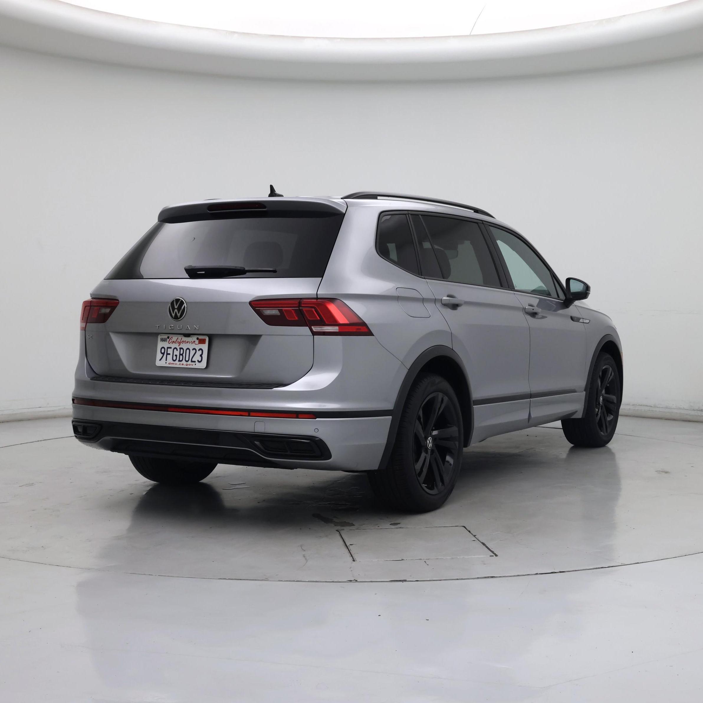Thumbnail: 2023 Volkswagen Tiguan - 8