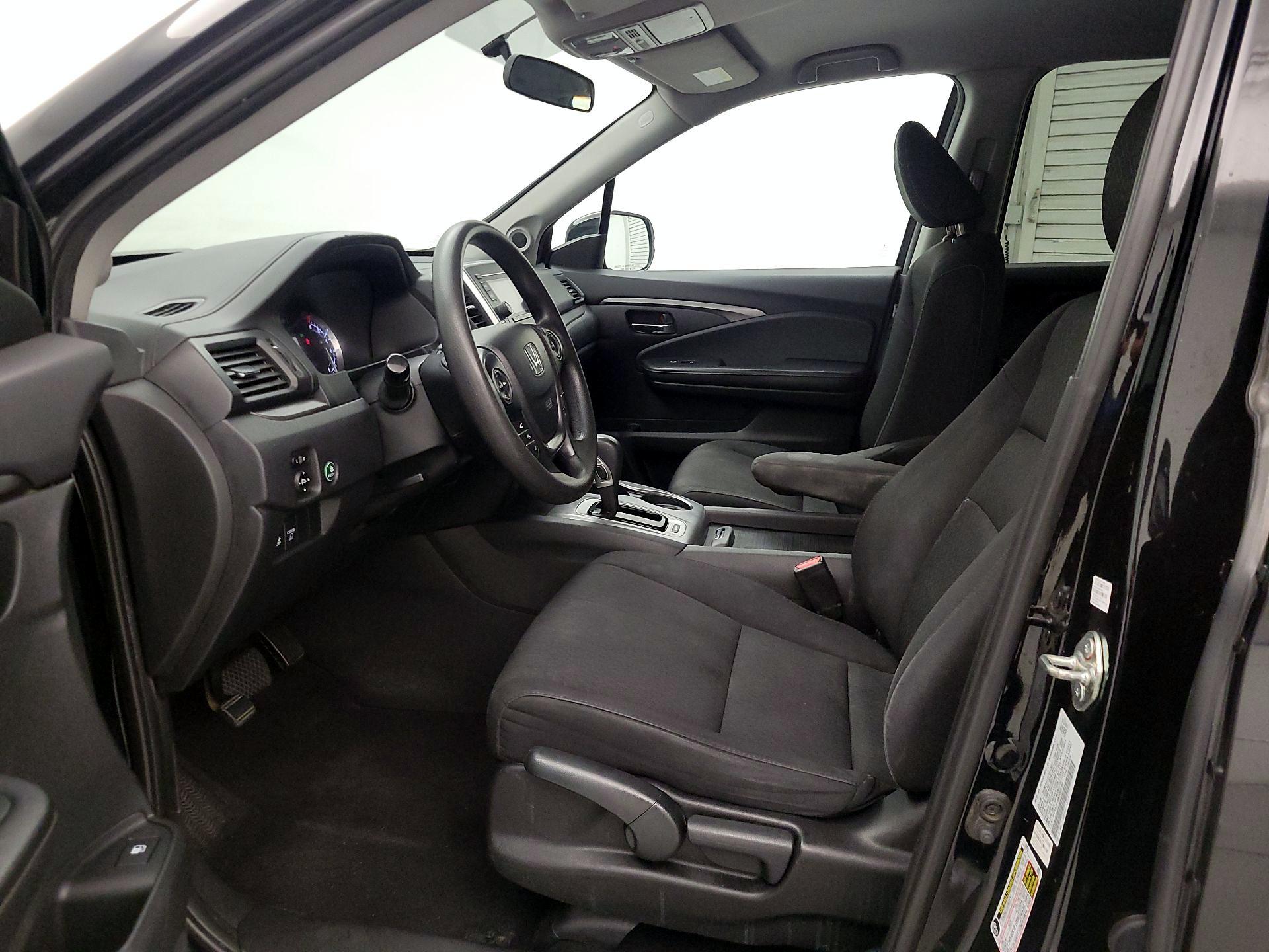 Thumbnail: 2019 Honda Ridgeline - 11