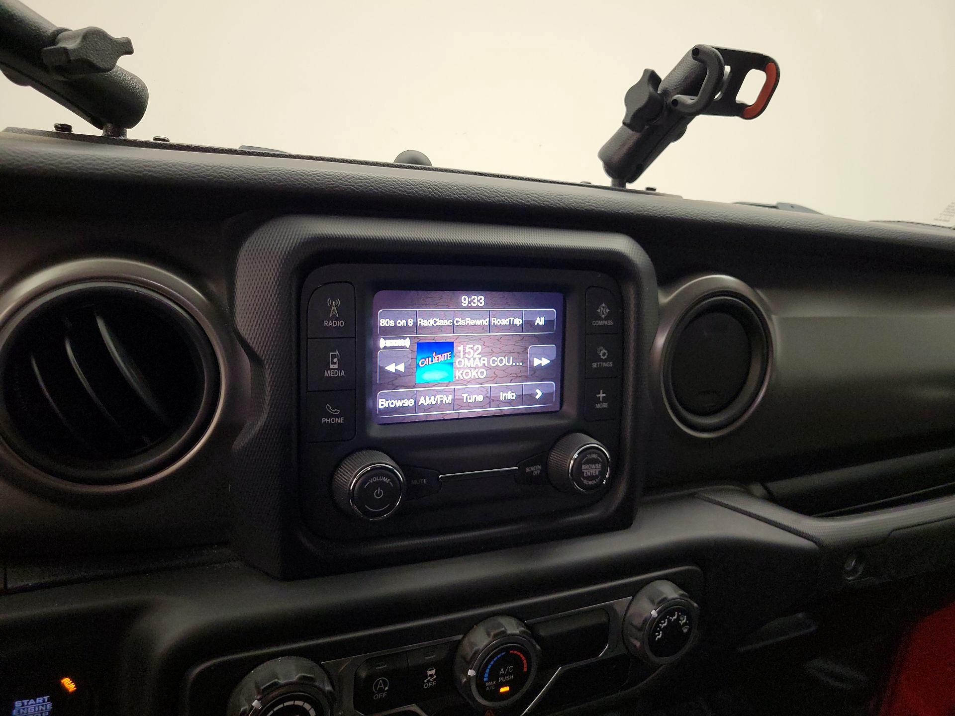 Thumbnail: 2021 Jeep Gladiator - 15