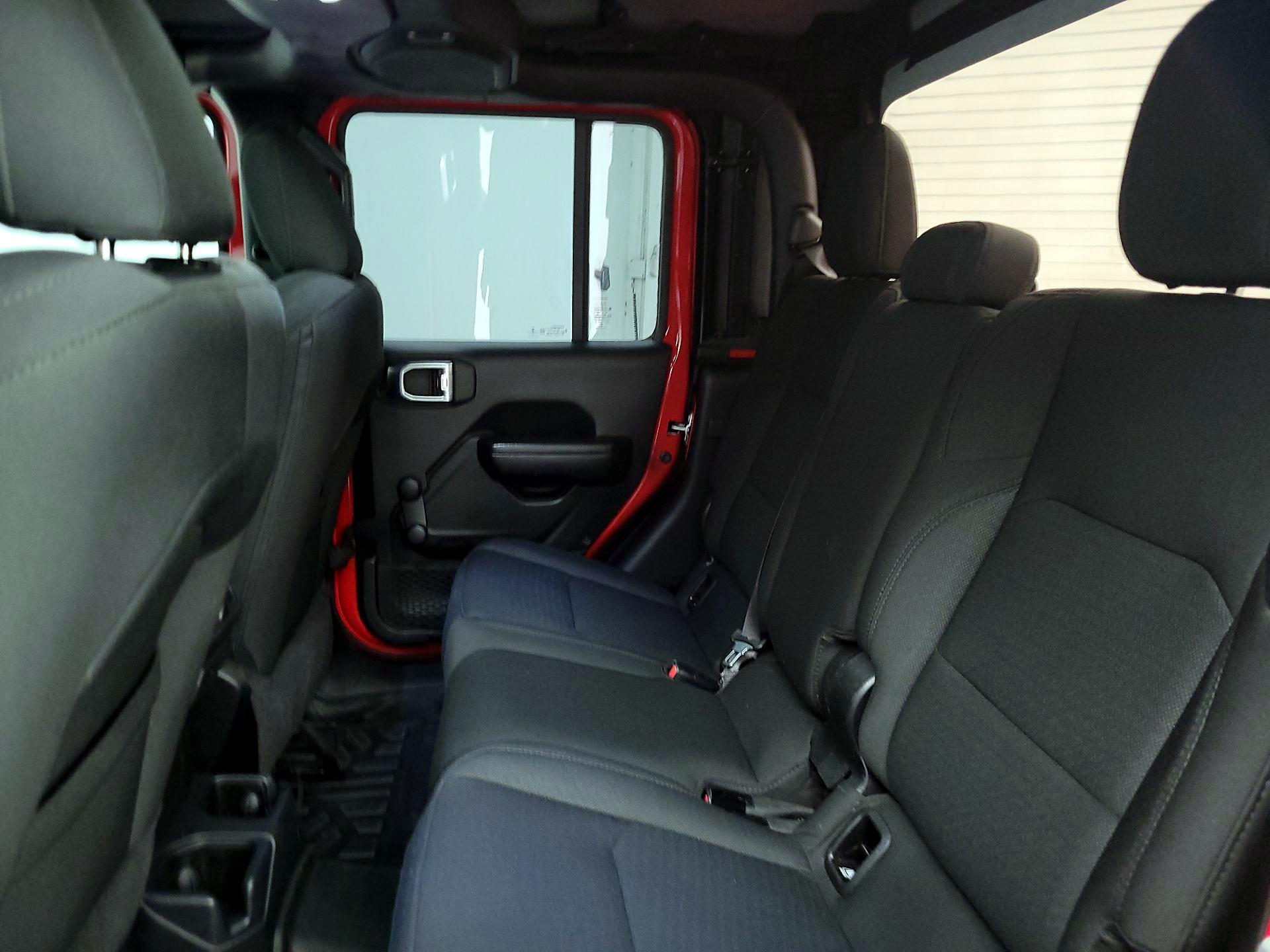 Thumbnail: 2021 Jeep Gladiator - 19