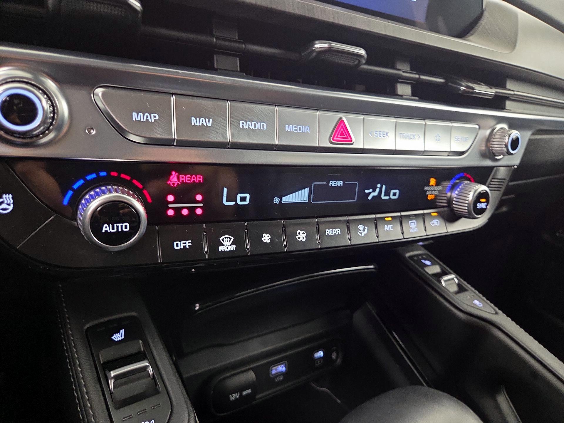 Thumbnail: 2024 Kia Telluride - 17
