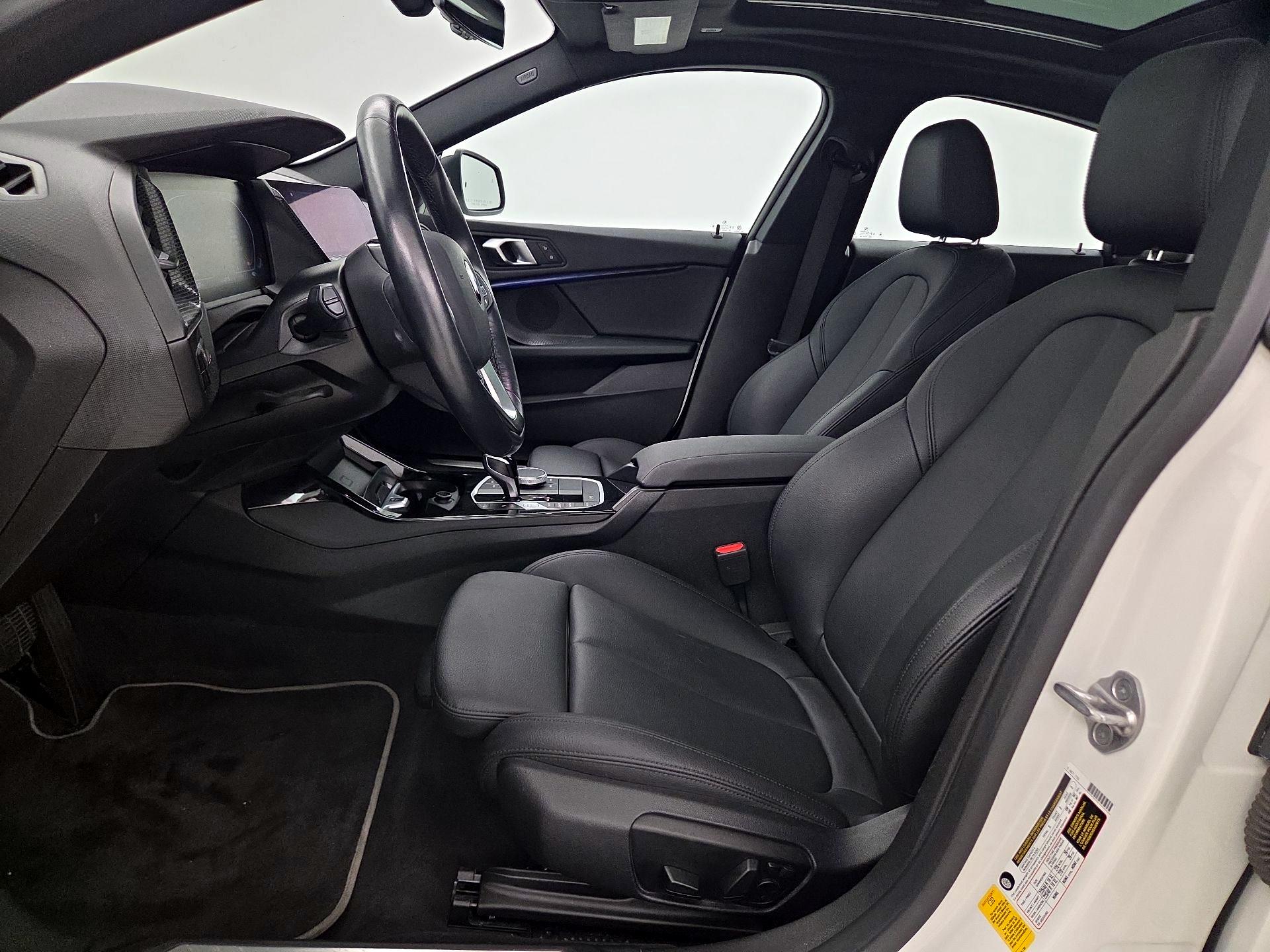 Thumbnail: 2023 BMW 2 Series - 11