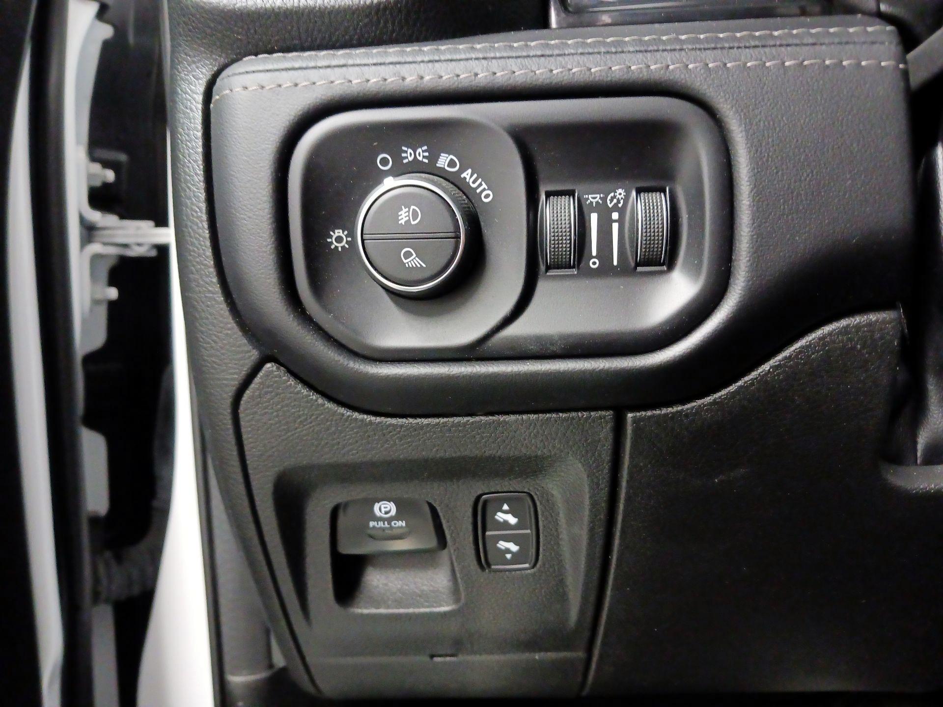 Thumbnail: 2023 RAM 1500 - 13