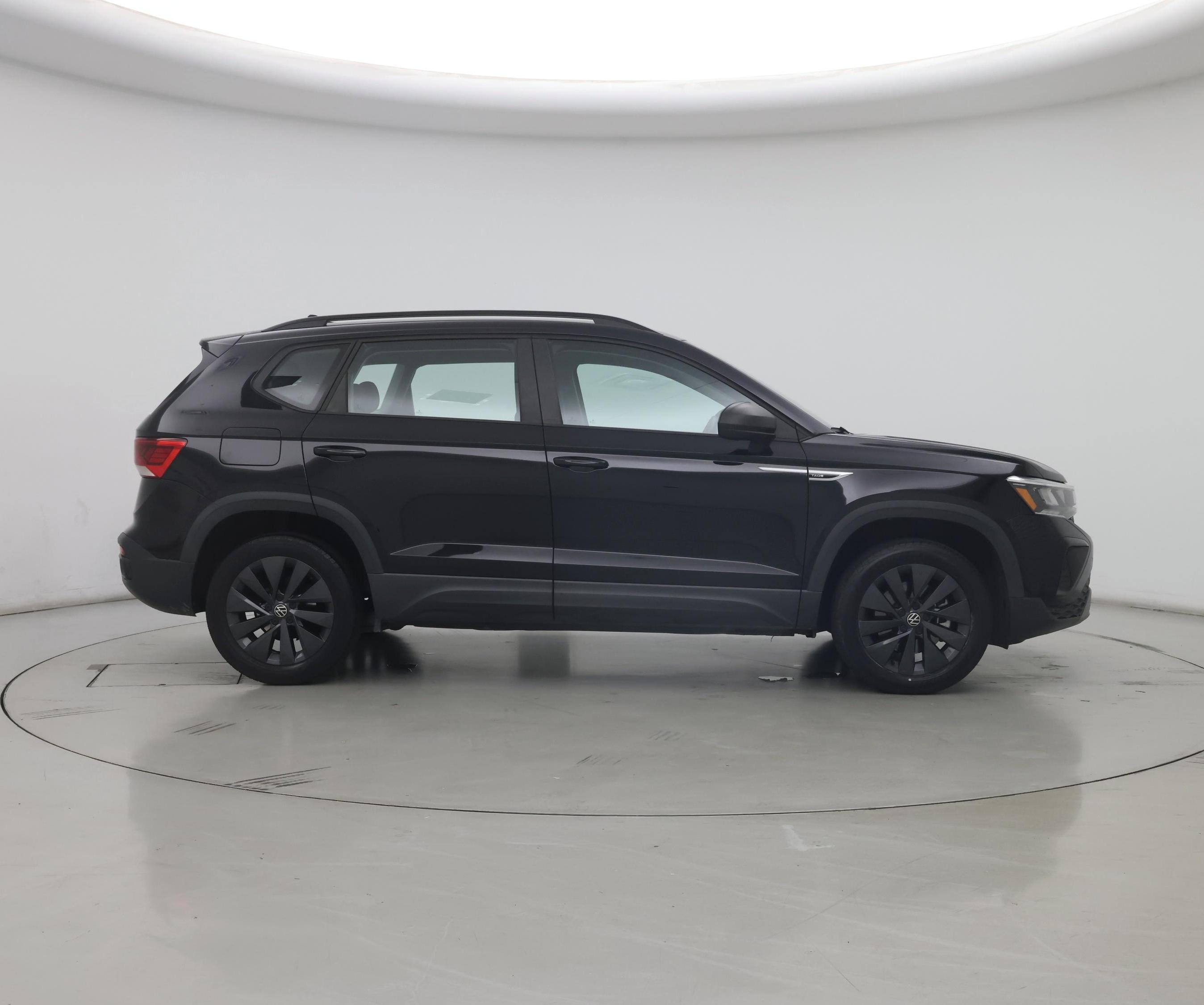 Thumbnail: 2023 Volkswagen Taos - 7
