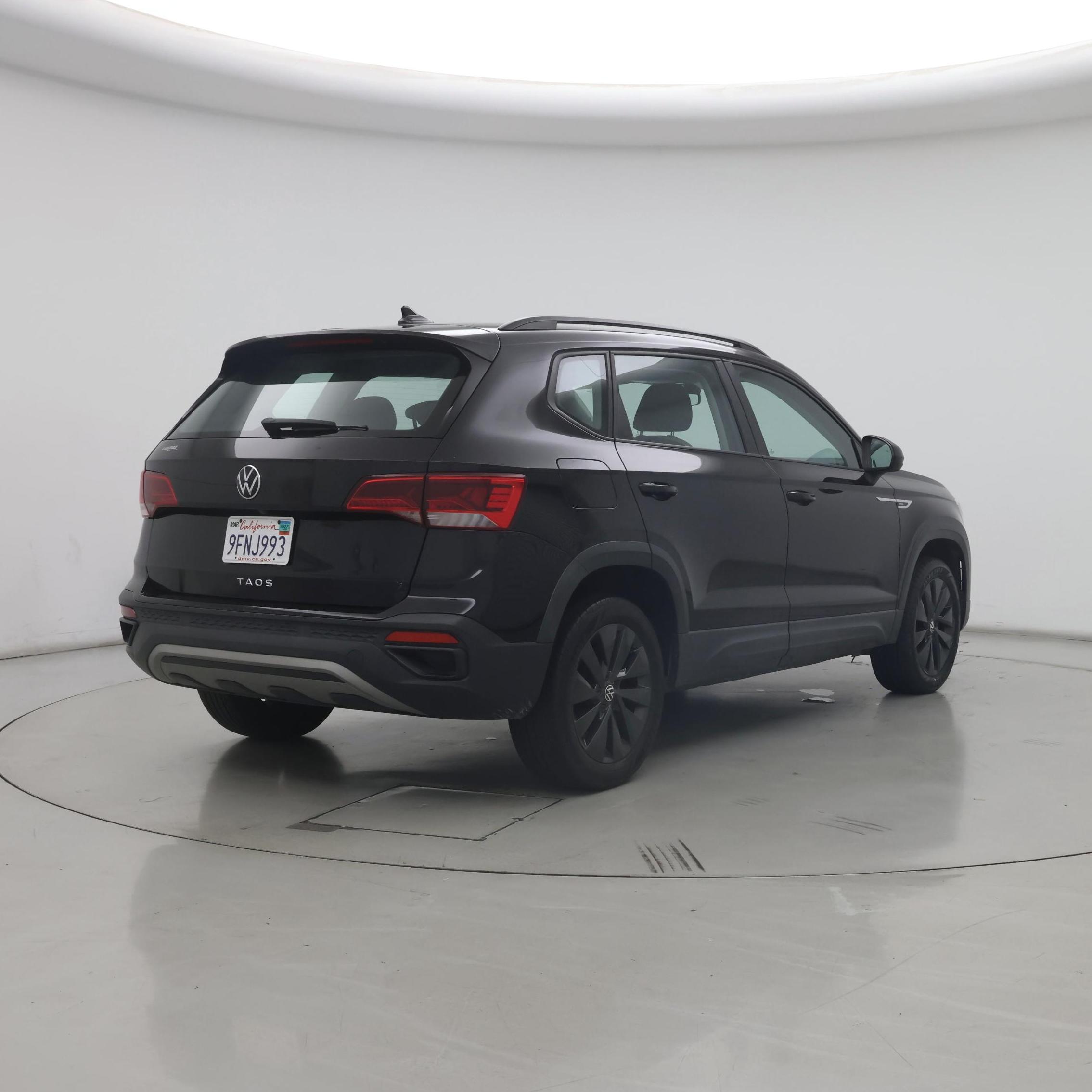 Thumbnail: 2023 Volkswagen Taos - 8