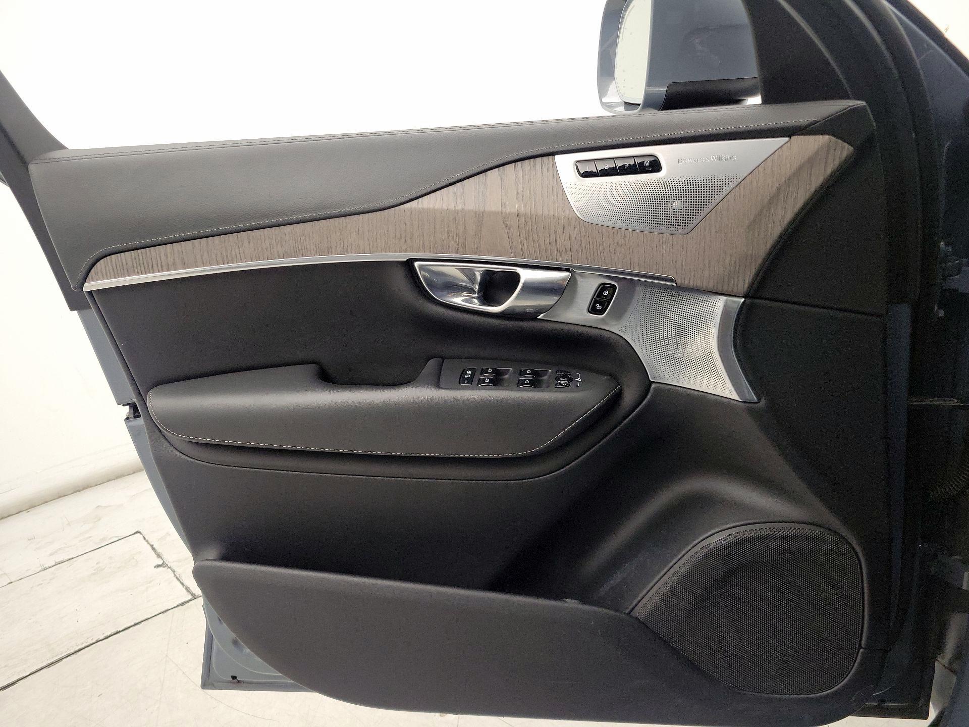 Thumbnail: 2022 Volvo XC90 - 12