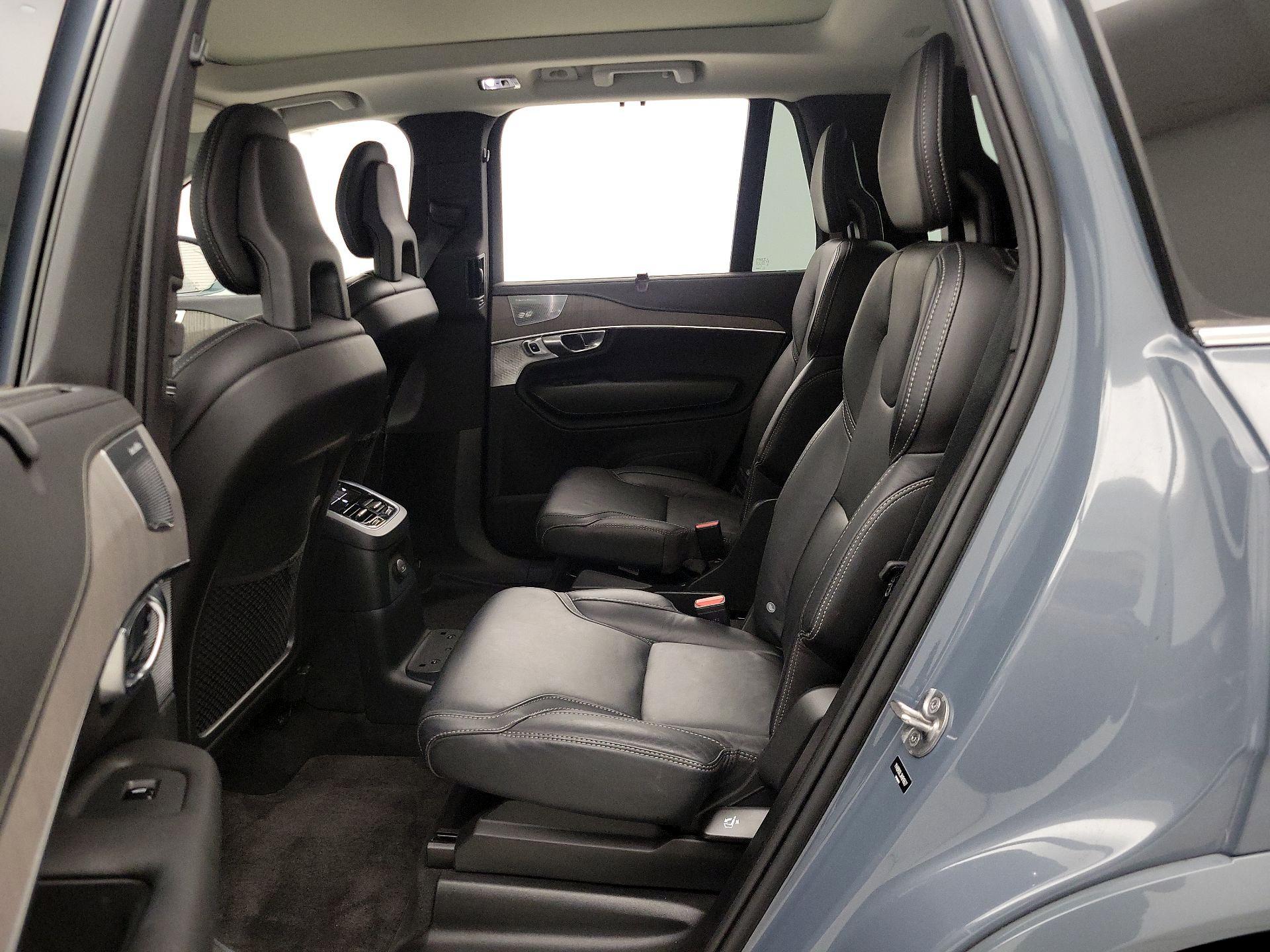 Thumbnail: 2022 Volvo XC90 - 20