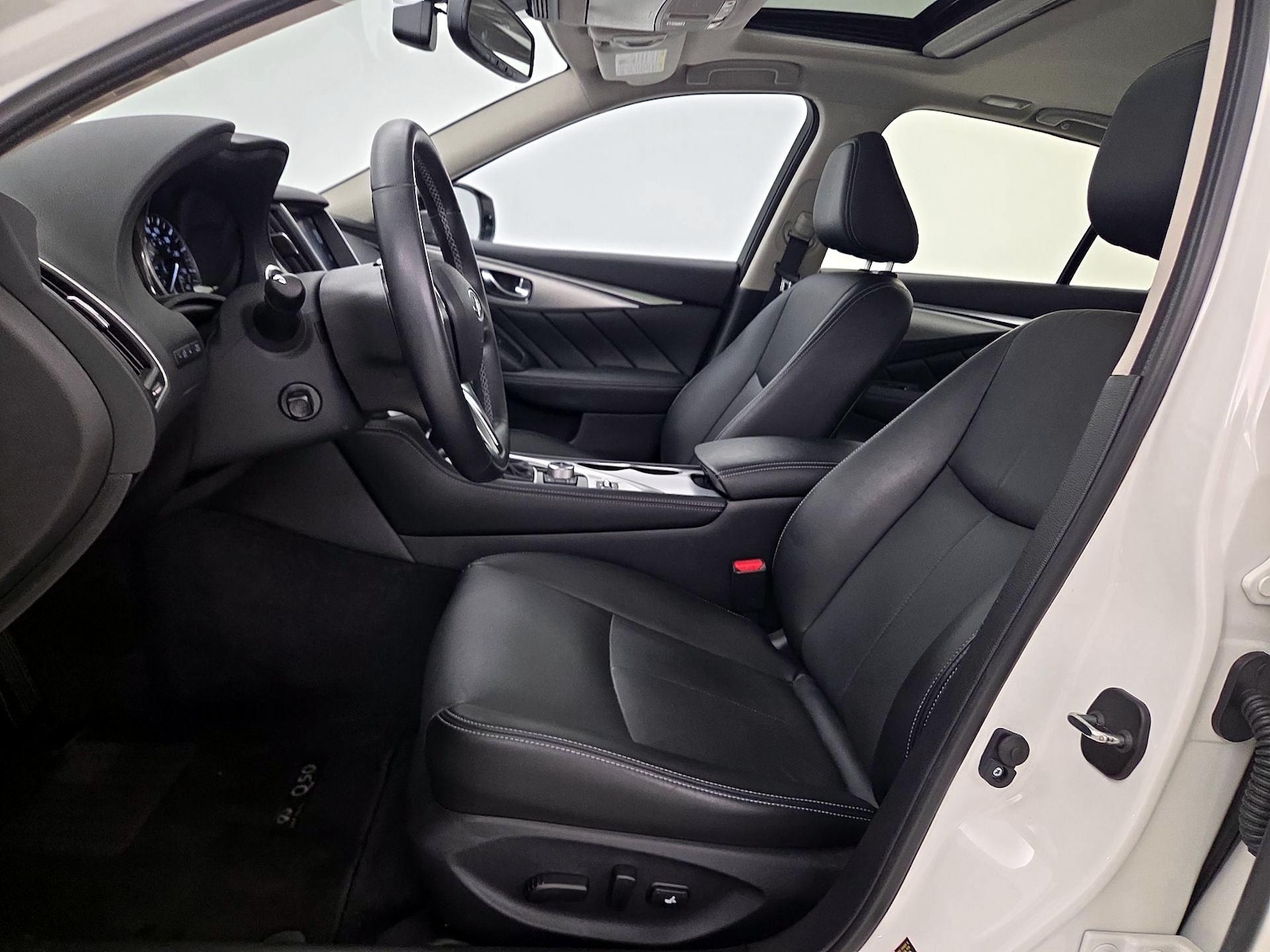 2023 INFINITI Q50 LUXE - Photo 12