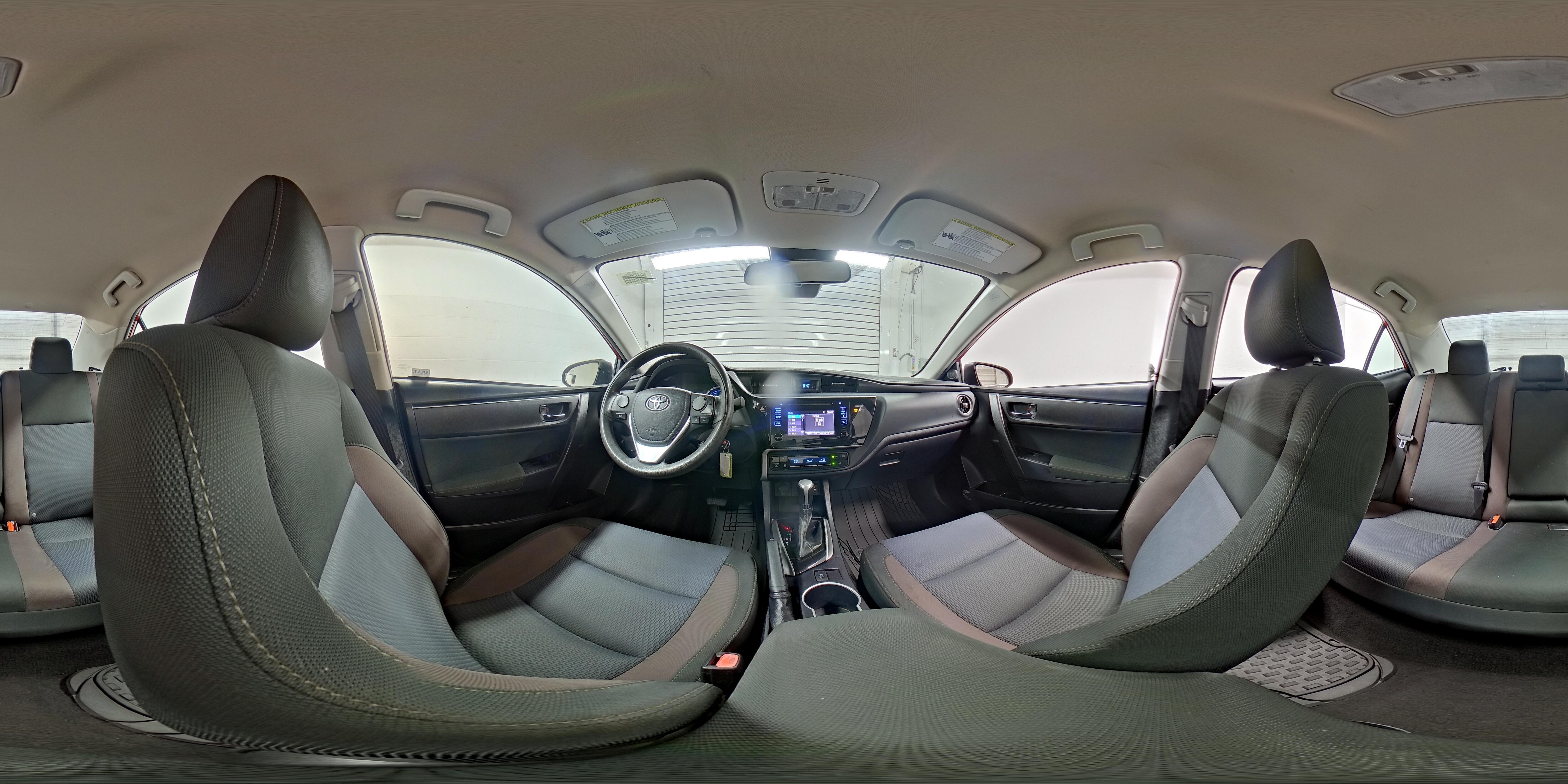 2017 Toyota Corolla LE - Photo 24