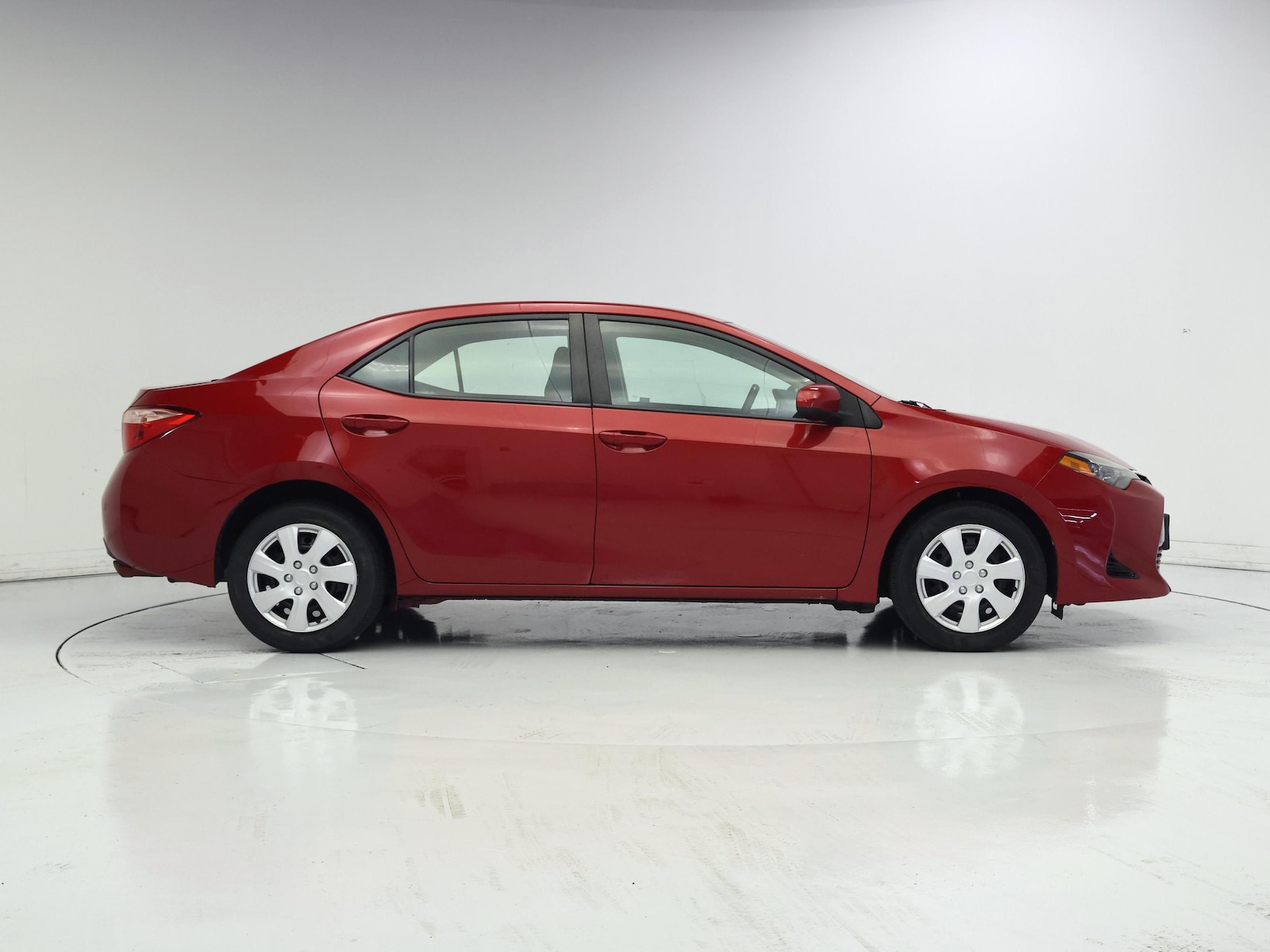 2017 Toyota Corolla LE - Photo 8