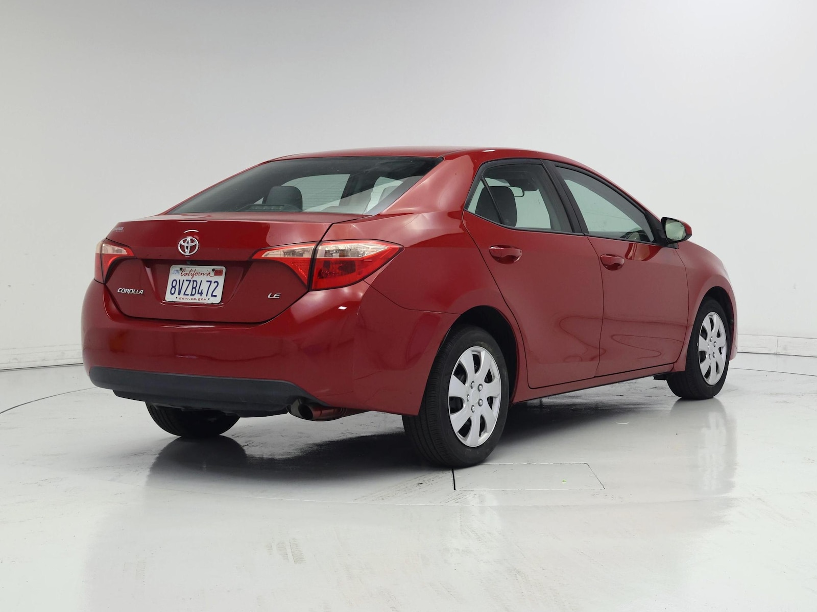 2017 Toyota Corolla LE - Photo 9