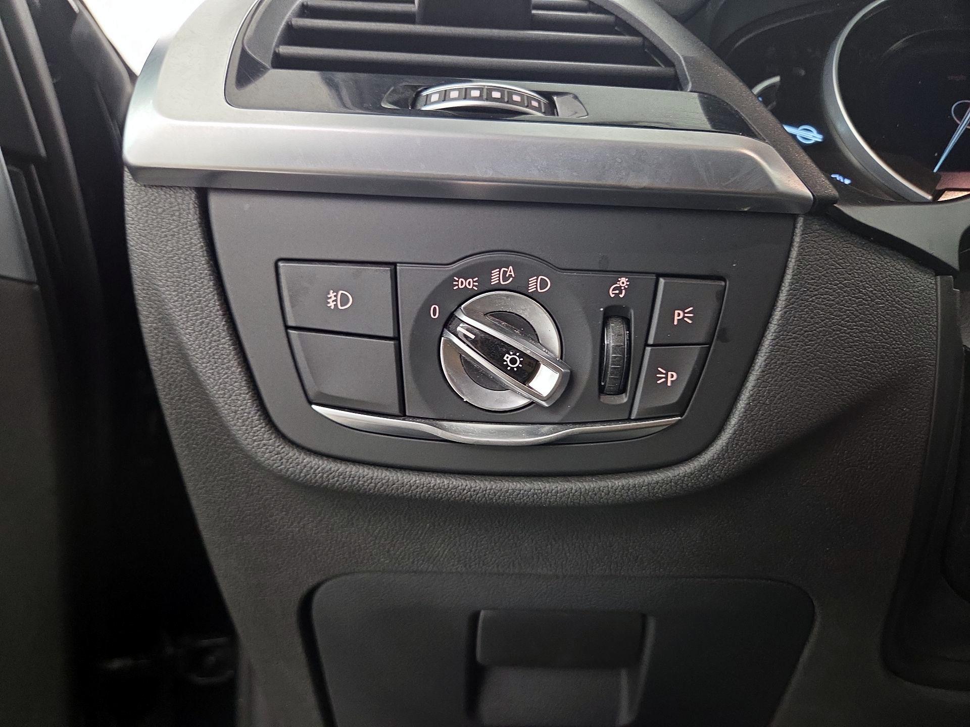 Thumbnail: 2019 BMW X3 - 13