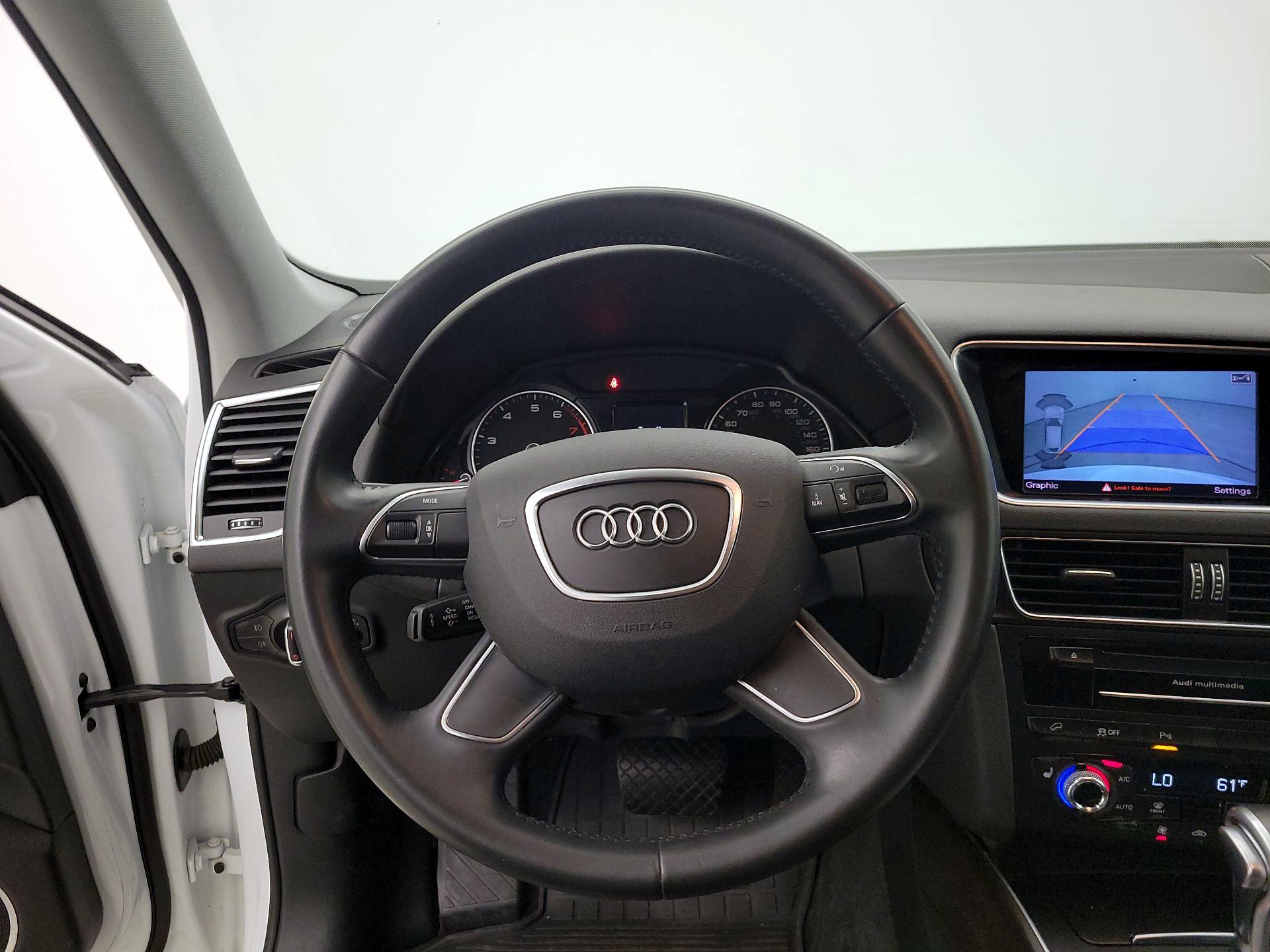 Thumbnail: 2016 Audi Q5 - 10